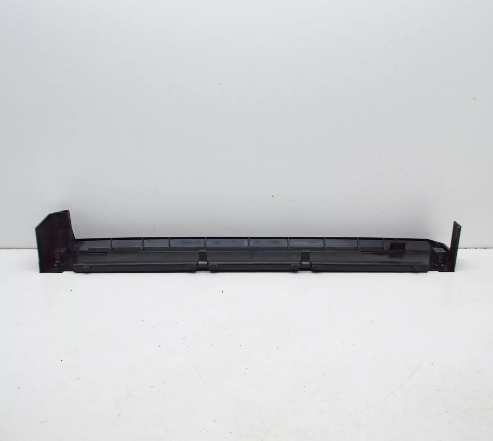 NEW BMW X5 G05 RADIATOR LOWER CPVERING 17118697887 8697887 ORIGINAL