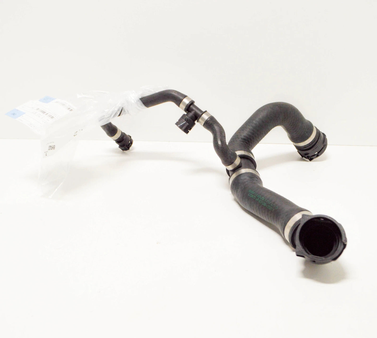 NEW BMW 7 E38 RADIATOR WATER UPPER PIPE HOSE 740I PETROL 4.4 1711877 ORIGINAL