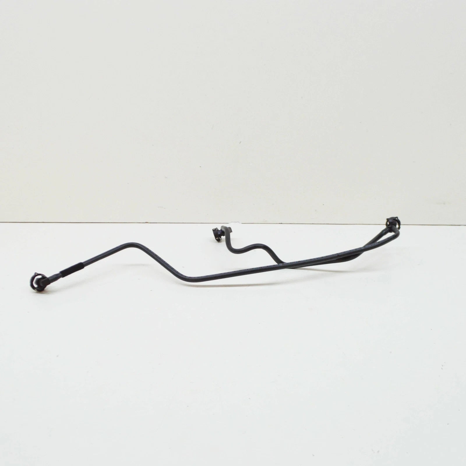 NEW MERCEDES-BENZ A W176 ENGINE COOLANT RESERVOIR HOSE A2465010325