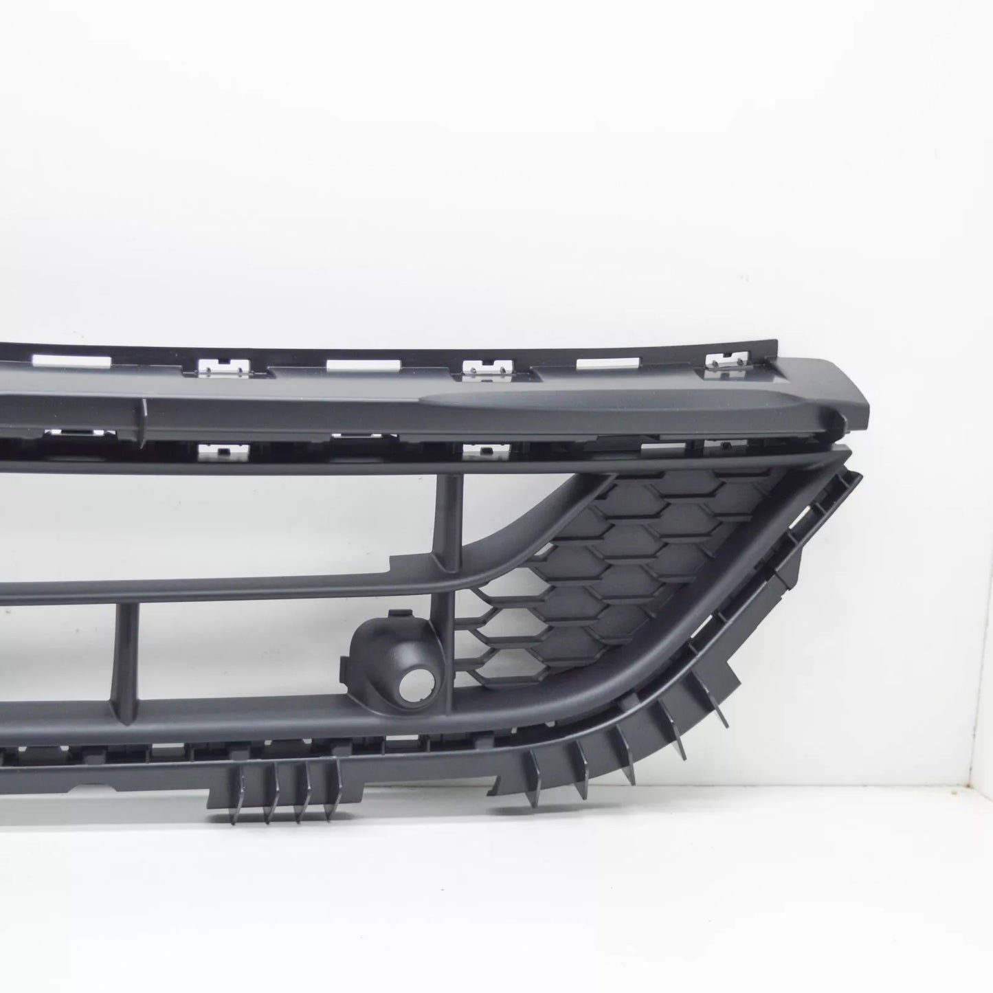 NEW MERCEDES-BENZ GLB X247 FRONT BUMPER LOWER GRILLE COVER A2478856003