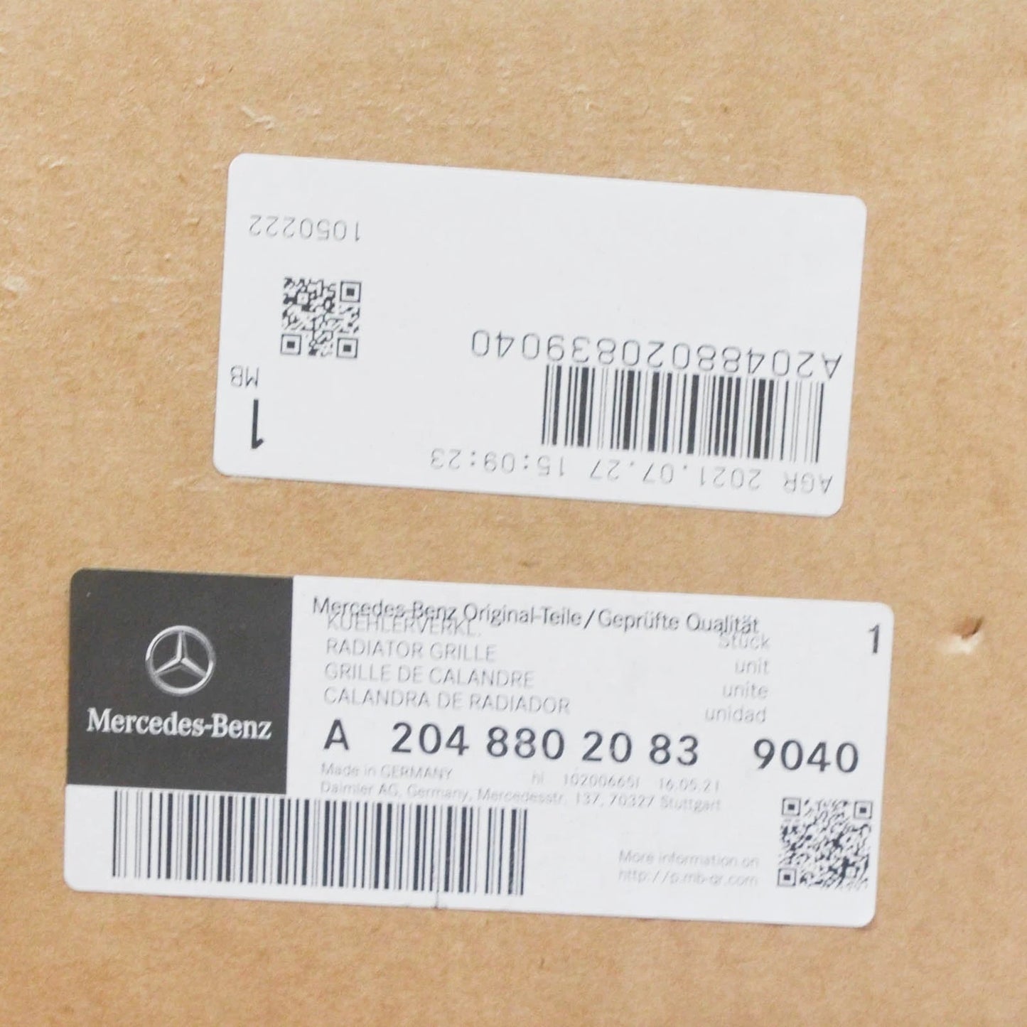 NEW MB C W204 FRONT BUMPER CENTER RADIATOR GRILLE A20488020839040 ORIGINAL