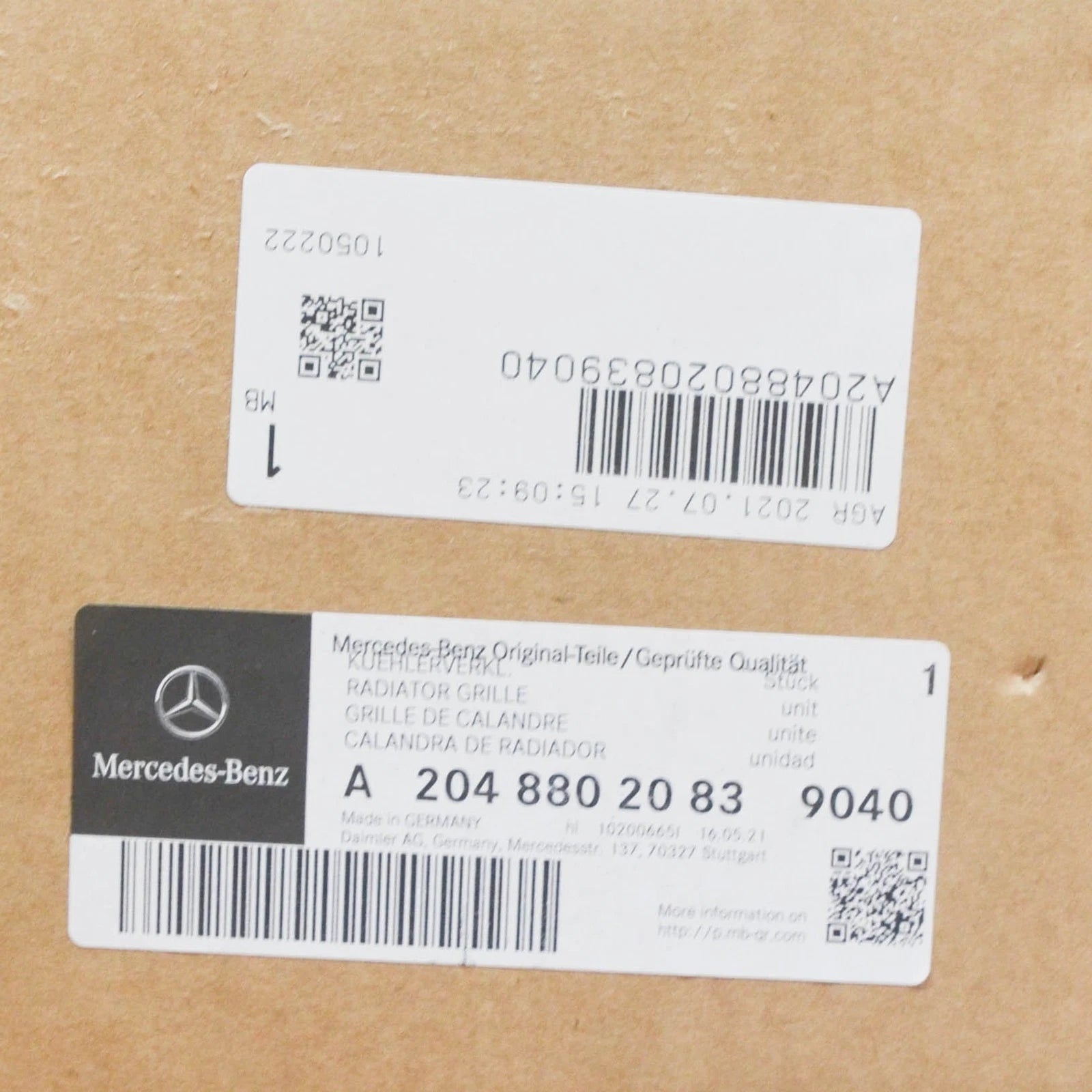 NEW MB C W204 FRONT BUMPER CENTER RADIATOR GRILLE A20488020839040 ORIGINAL