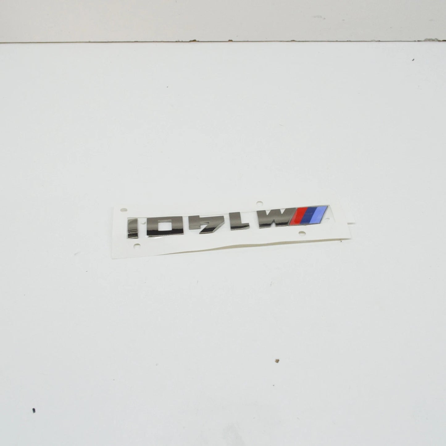 NEW BMW 1 F20 M 140I TRUNK EMBLEM BADGE 51148067077 8067077 ORIGINAL