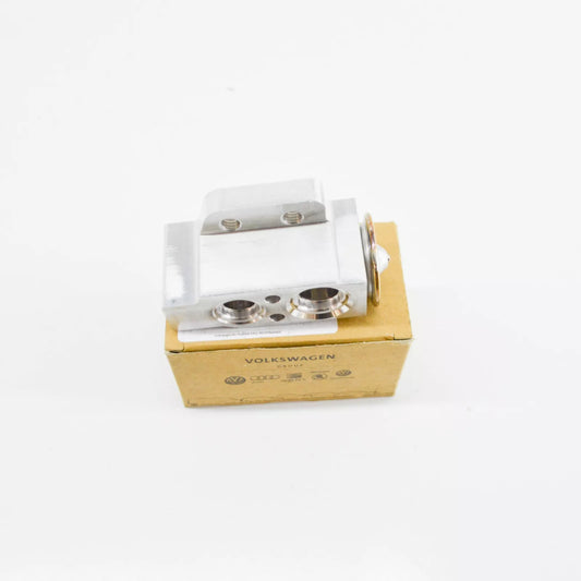 NEW AUDI Q3 8U AIR CONDITIONER EXPANSION VALVE 8U0820679 ORIGINAL