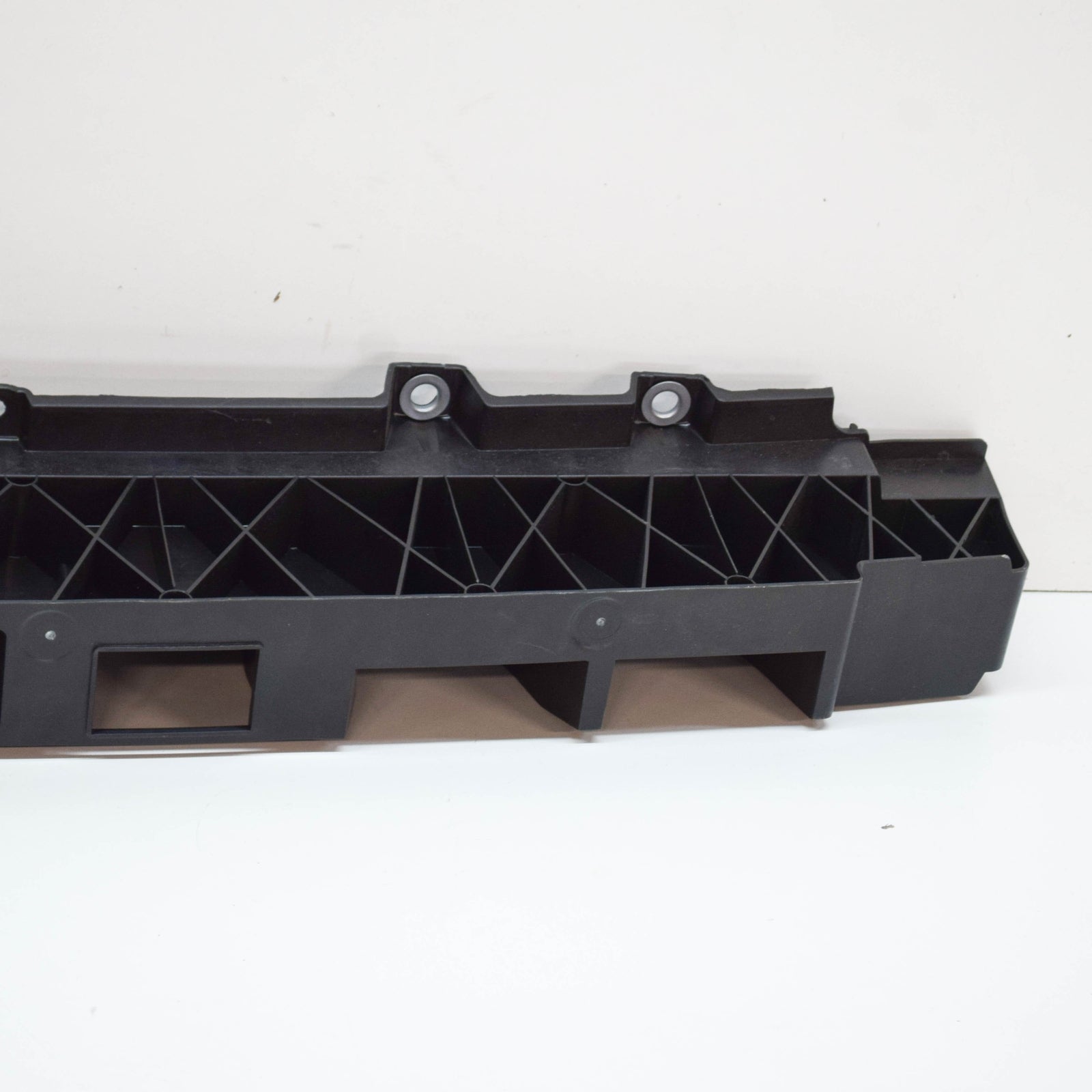 new vw crafter furgon sy rear bumper middle bracket mount 7c0807305d original