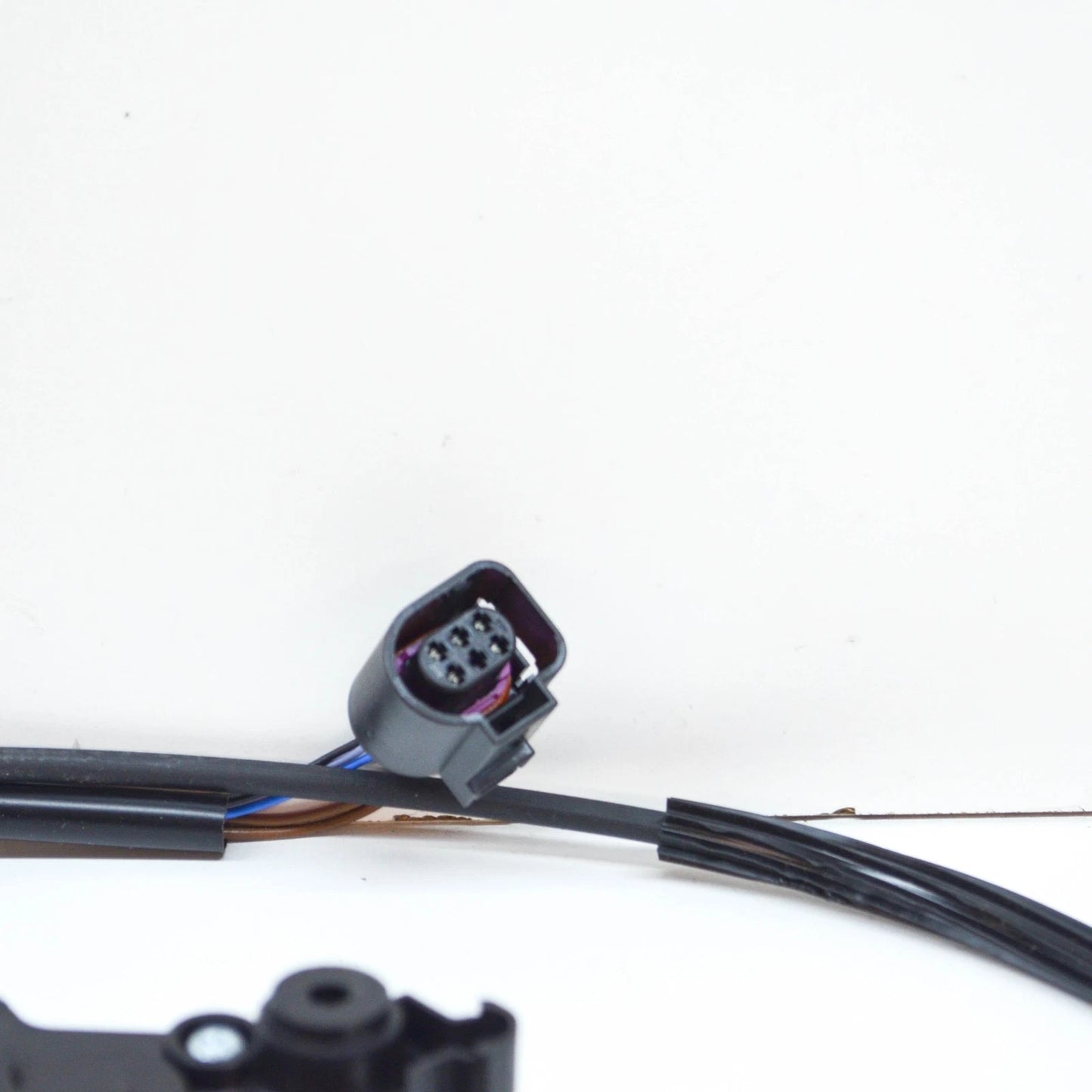 NEW VW TRANSPORTER T5 RIGHT SLIDING DOOR CONTROL LOCK RHD 7E0843654CF