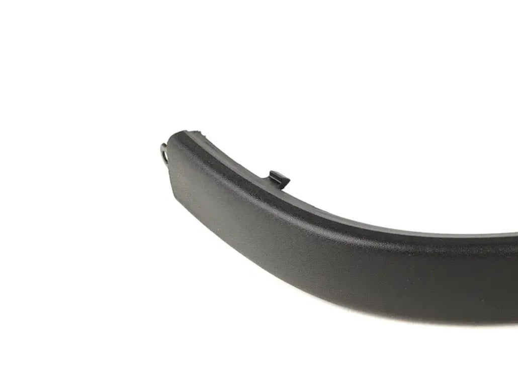 NEW BMW 5 E39 REAR RIGHT BUMPER ROCKER PANEL MOLDING 51127902992 7902992