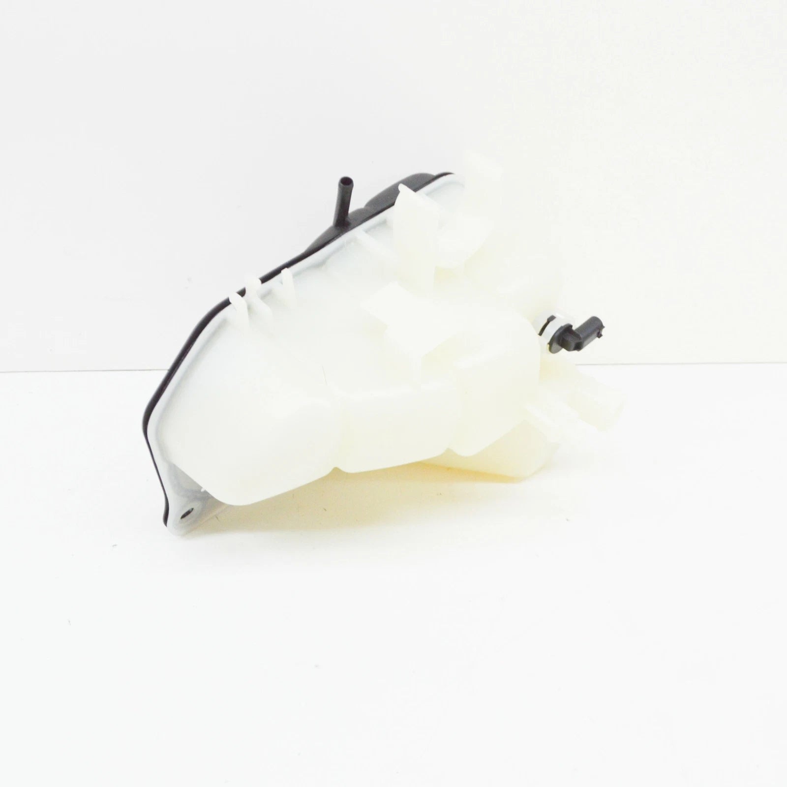 NEW MB CLK A209 EXPANSION COOLANT TANK A2035000049 3.5 PETROL