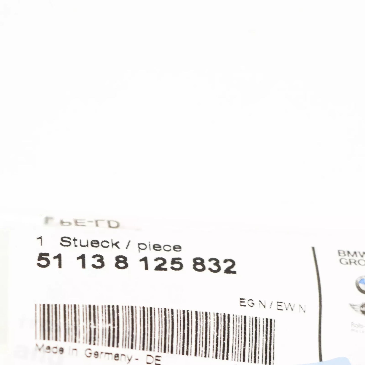 NEW BMW 7 E38 RIGHT FENDER WING RUBBER STRIP 51138125832 8125832 ORIGINAL