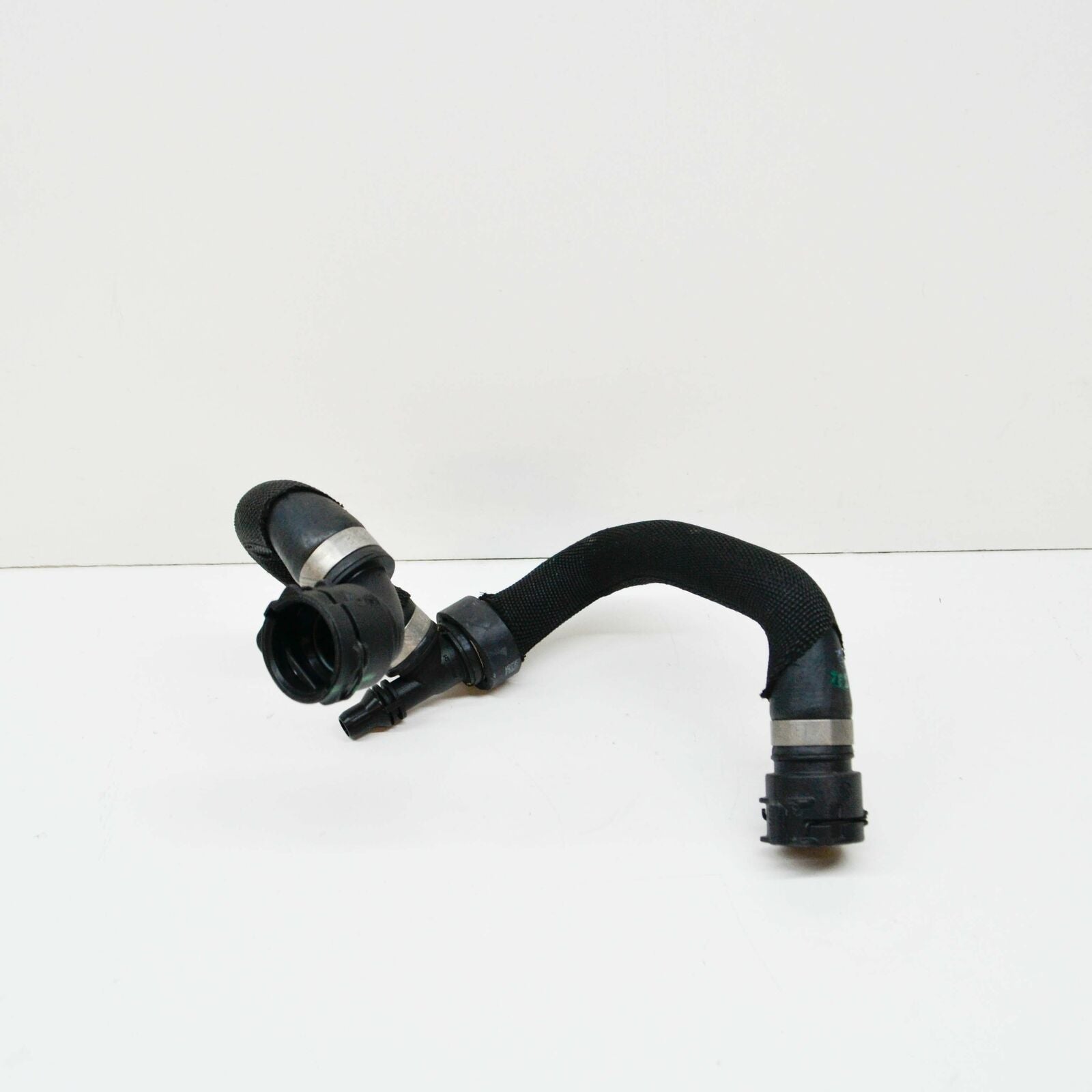 NEW MERCEDES-BENZ C W205 ENGINE COOLANT HOSES A2055010391 2014 ORIGINAL