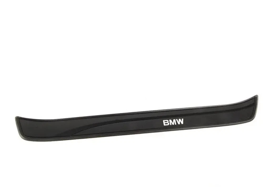 NEW BMW 3 E90 FRONT RIGHT DOOR SILL TRIM 7060280 51477060280 ORIGINAL
