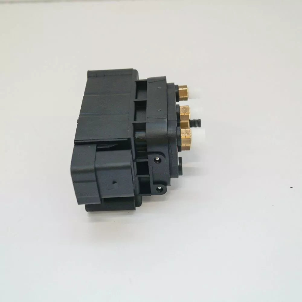 NEW MERCEDES BENZ S CLASS W222 VALVE BLOCK A0993200058