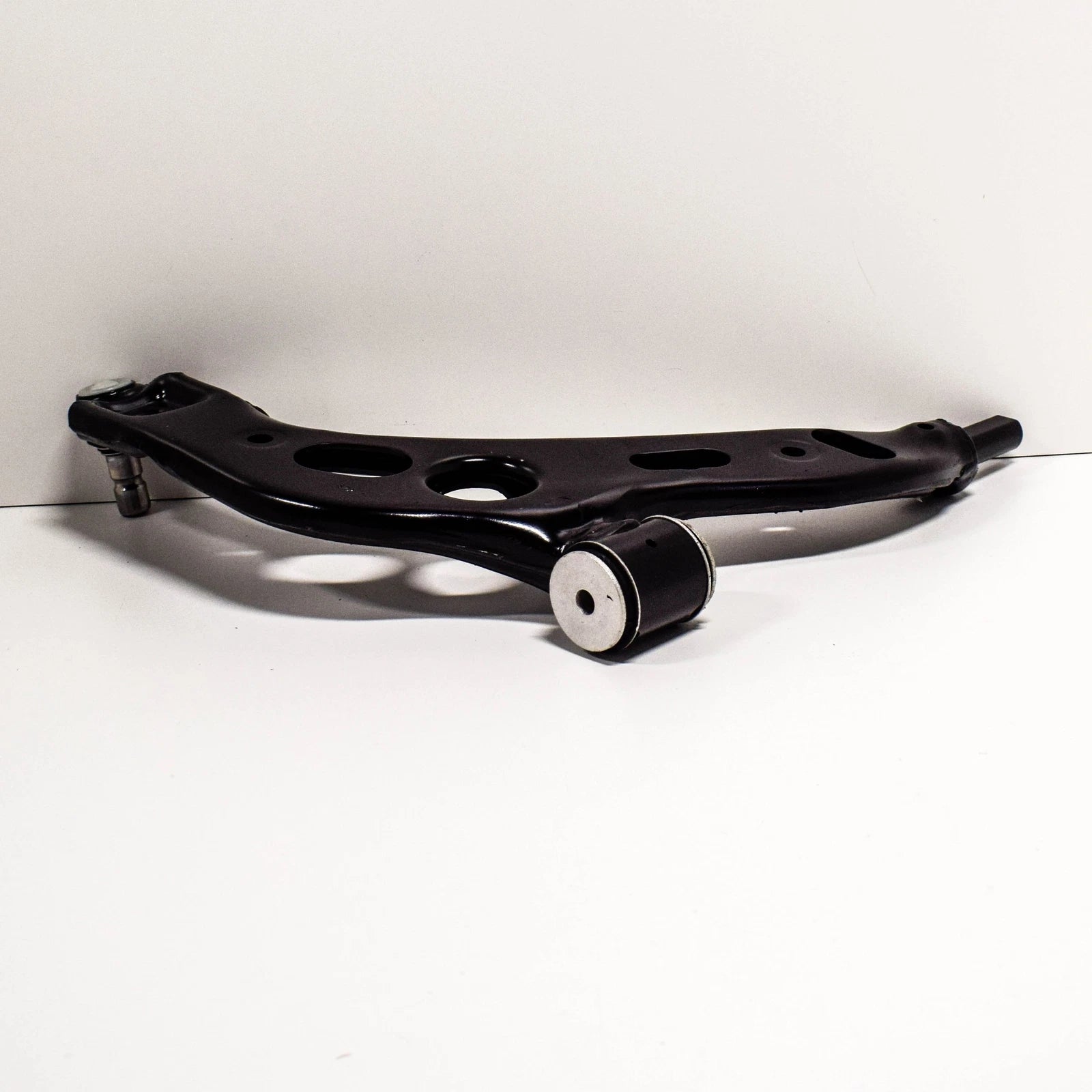 NEW BMW 2 GT F46 FRONT LEFT WISHBONE WITH RUBBER MOUNT 31126879843 ORIGINAL