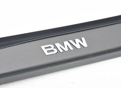 NEW BMW 5 E60 FRONT RIGHT DOOR SILL TRIM 51477034304 7034304 ORIGINAL