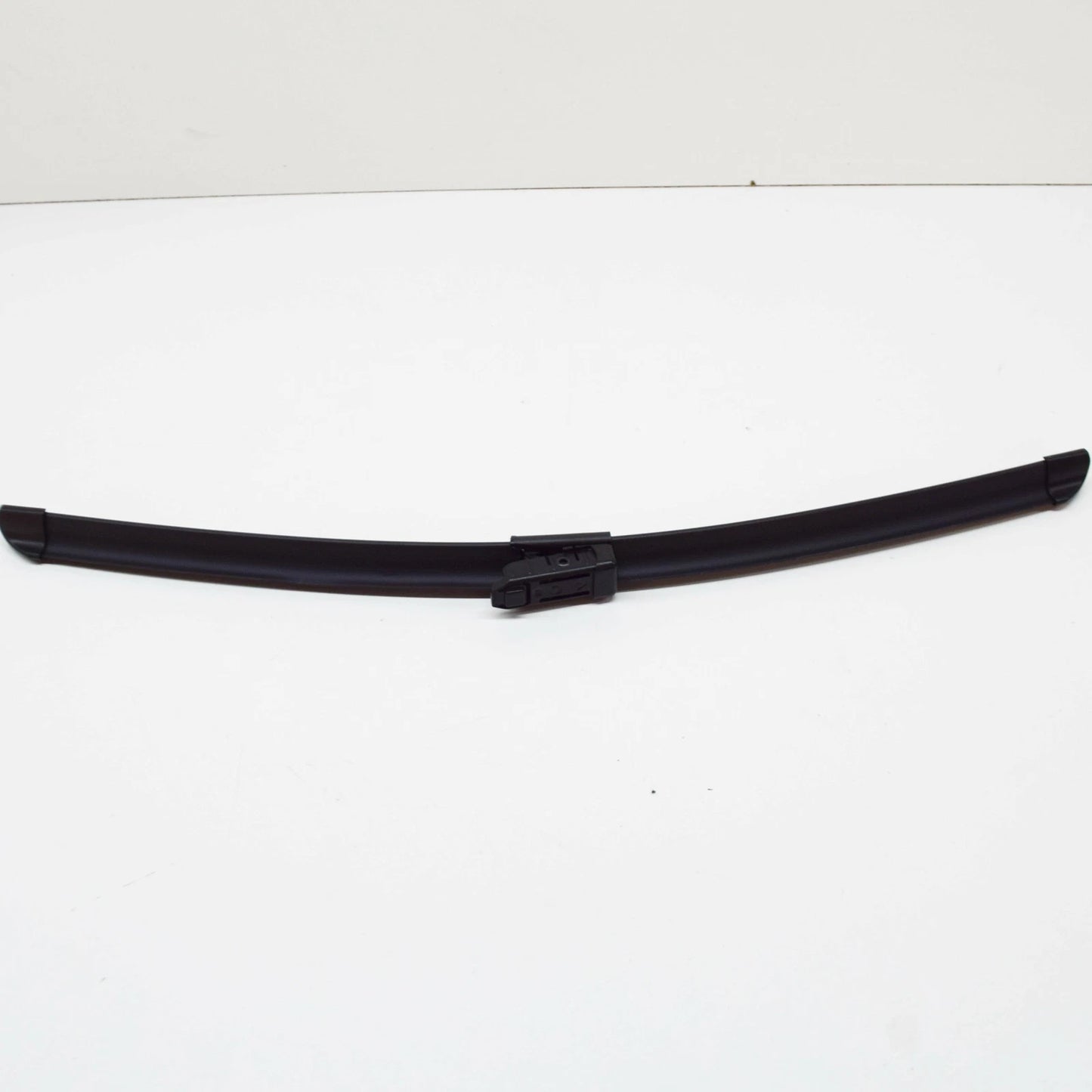 NEW VOLKSWAGEN PASSAT B8 FRONT AERO WIPER BLADE SET LHD 3G1998002