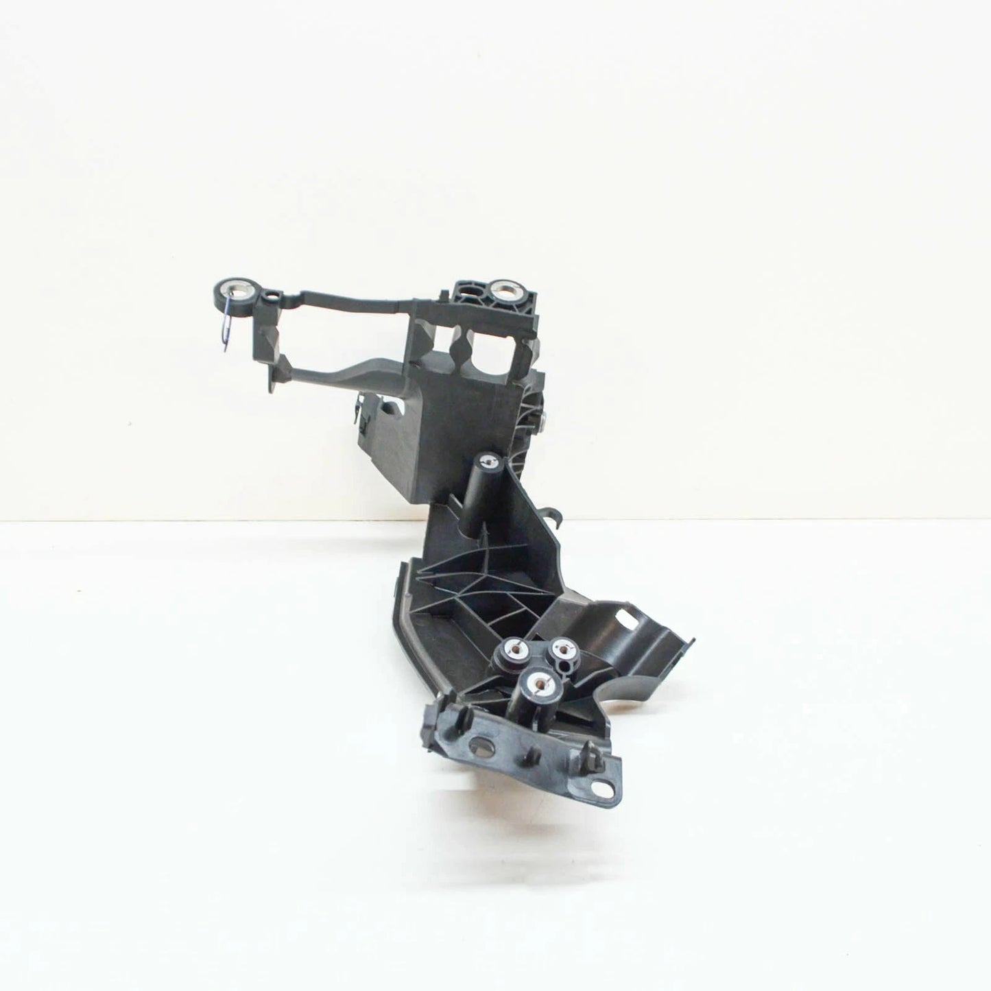 NEW AUDI A5 8T LEFT HEADLIGHT BRACKET 8T0805607D