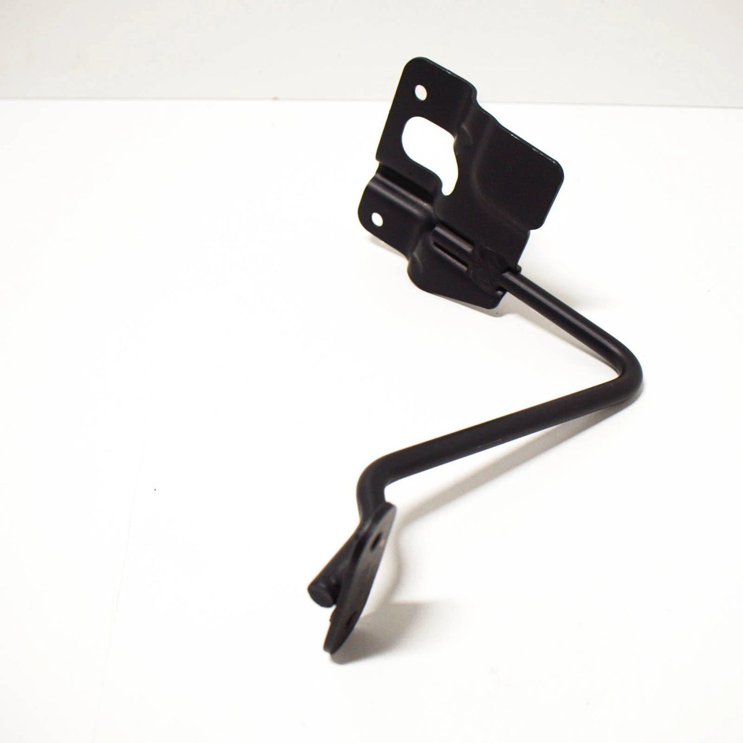 NEW MERCEDES-BENZ E-CLASS CONVERTIBLE A207 BRACKET A2078980132 ORIGINAL