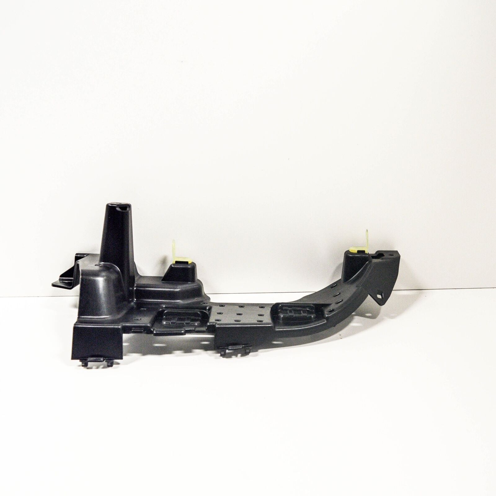 NEW MB C C205 REAR BUMPER LEFT BRACKET BEZEL TRIM A2058854914 ORIGINAL