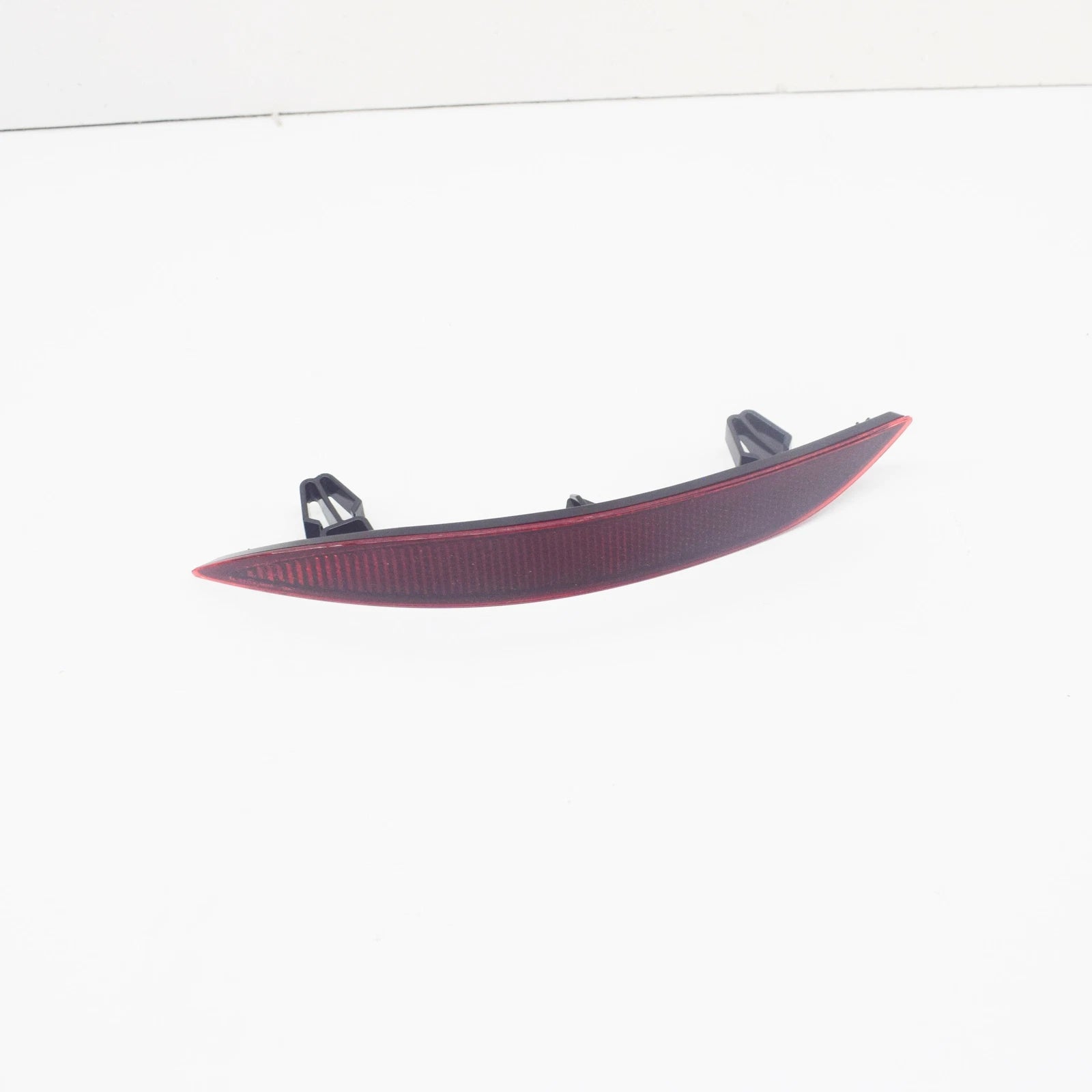 NEW AUDI A3 8V REAR LEFT BUMPER REFLECTOR 8V0945105A ORIGINAL