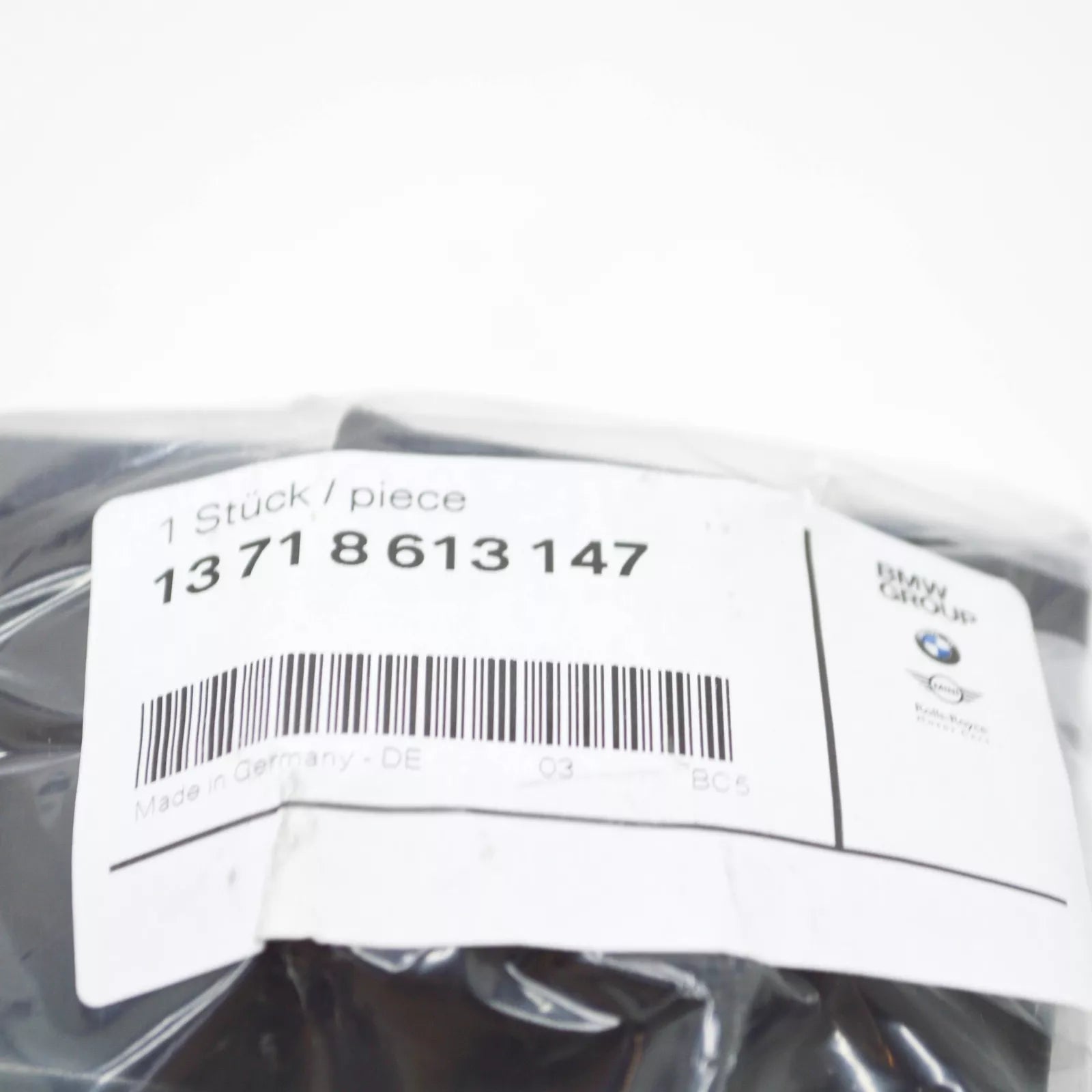 NEW BMW 5 G30 ENGINE AIR INTAKE HOSE DUCT 13718613147 ORIGINAL