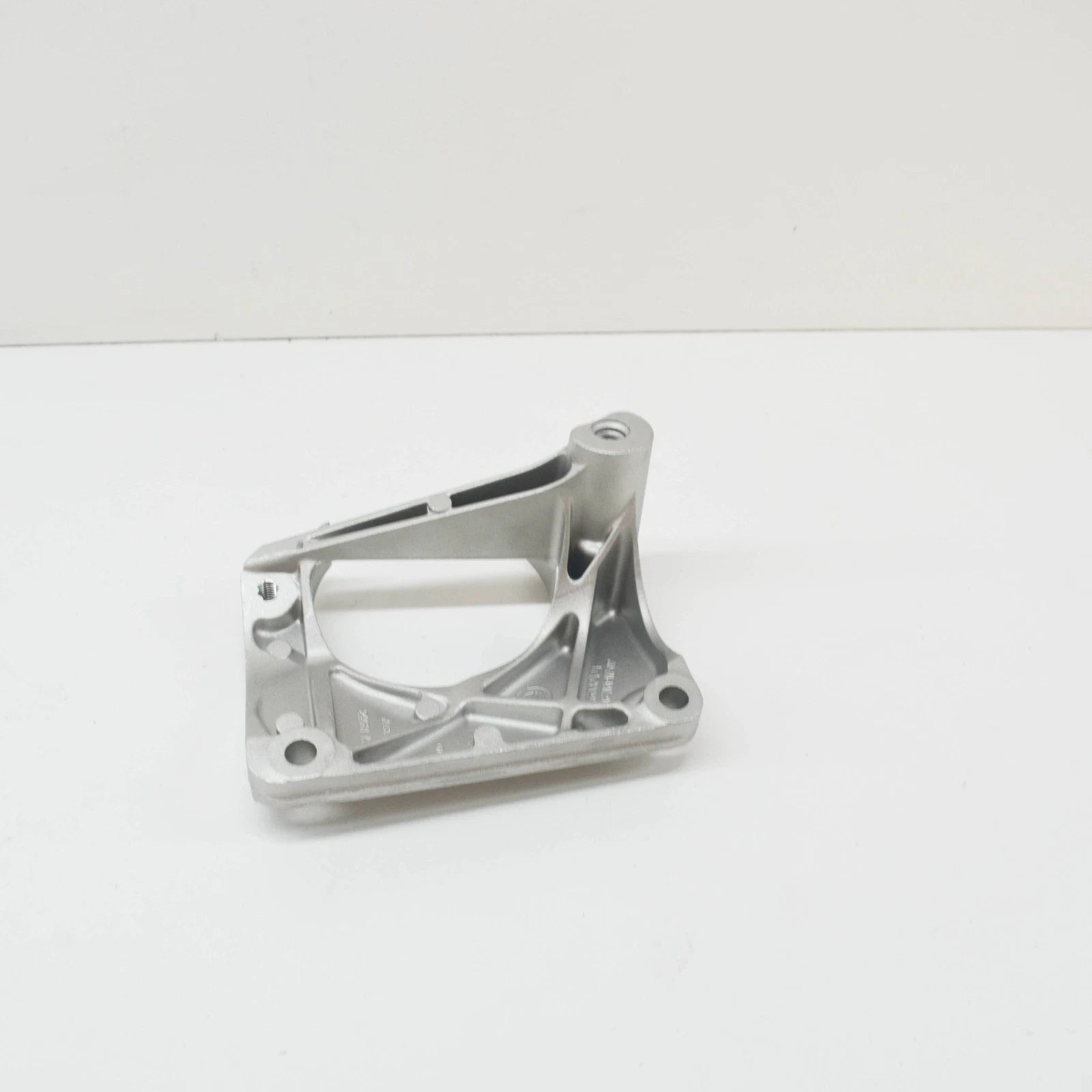 NEW BMW 5 E60 ENGINE SUSPENSION LEFT CONSOLE 22116761117 6761117 ORIGINAL