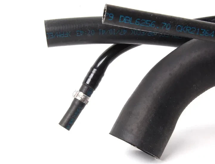 NEW MERCEDES-BENZ C W203 FUEL FILLER NECK ASSEMBLY A2034701920