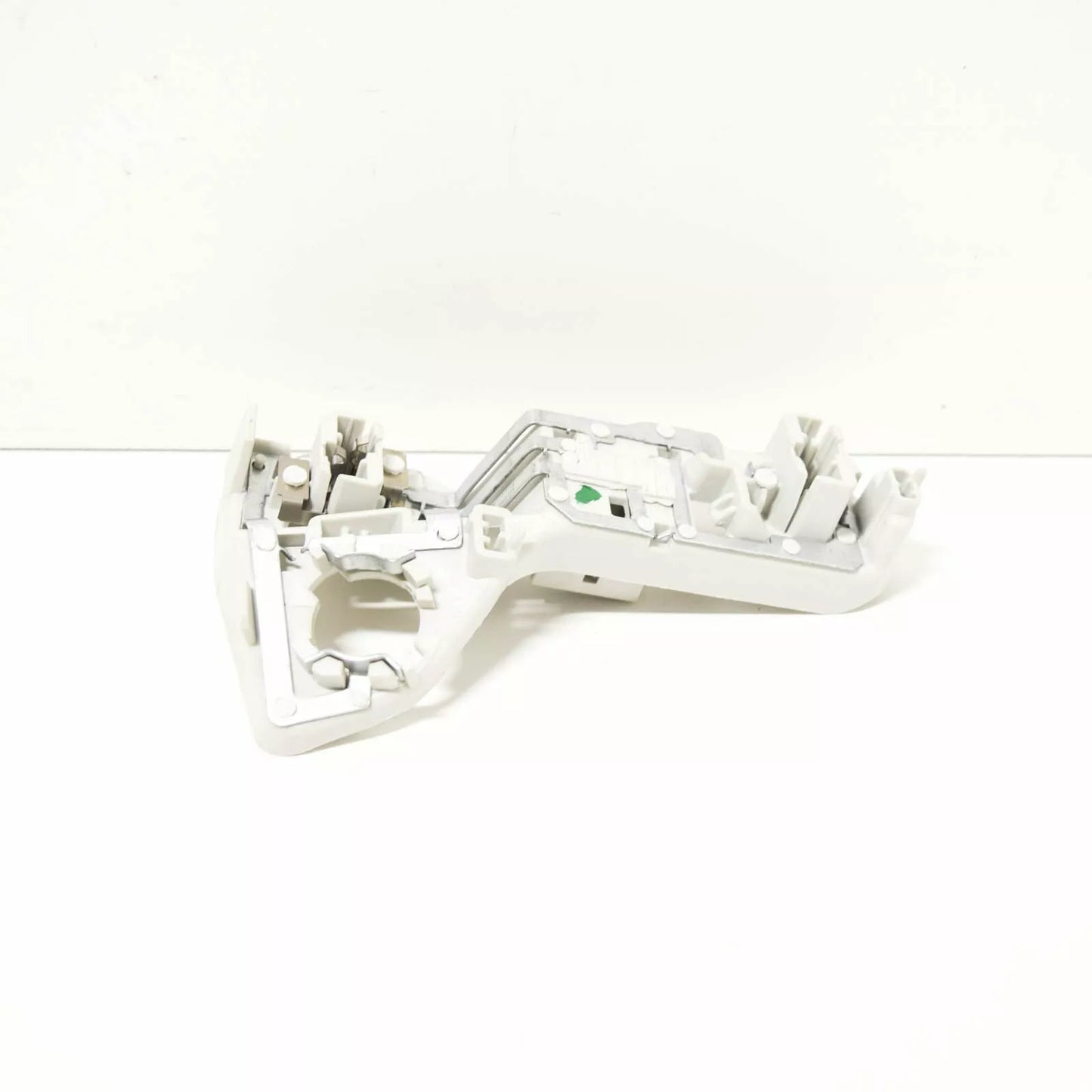 NEW VW GOLF MK7 INNER TAIL LIGHT BULB CARRIER LEFT 5G0945259A