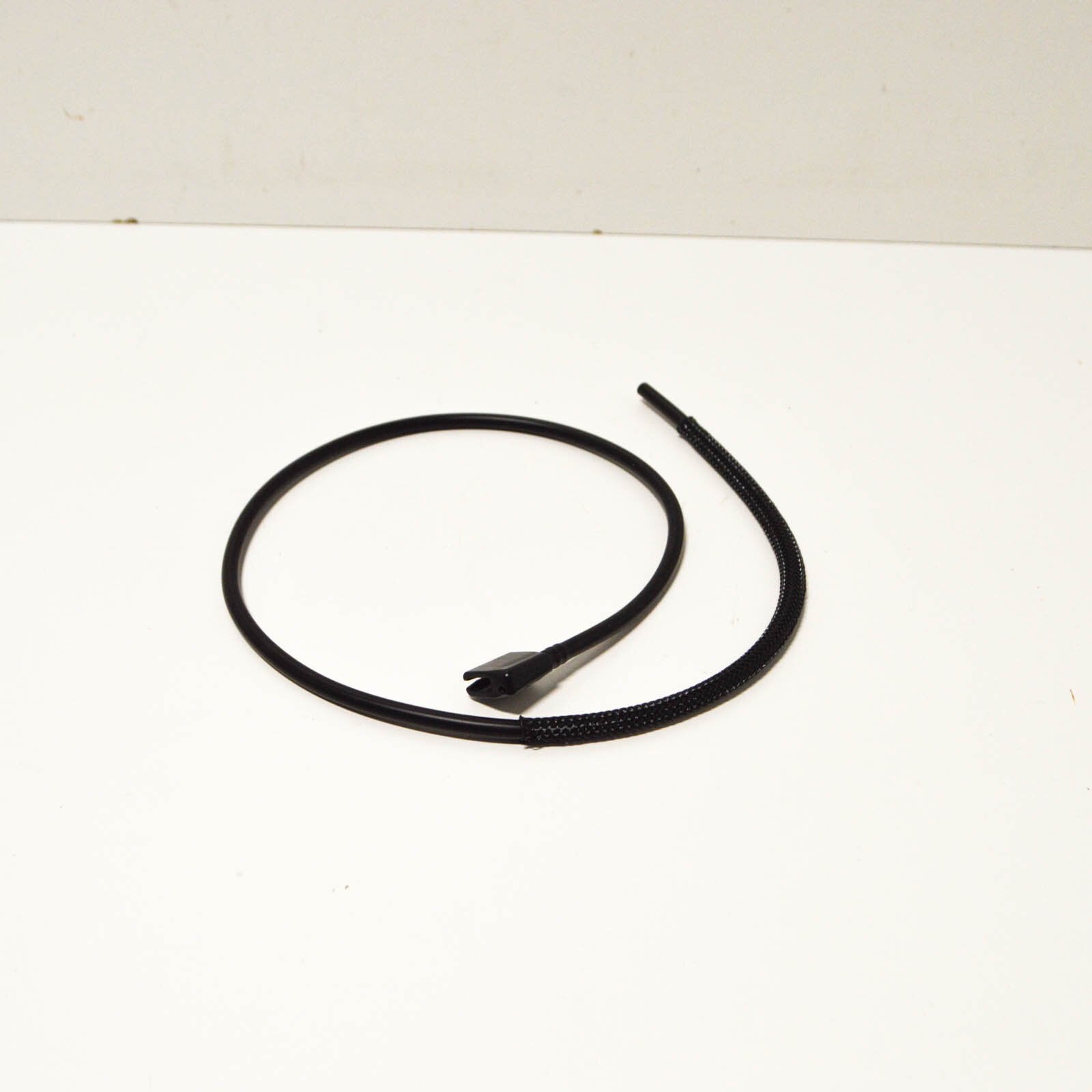 NEW MB VITO W639 FRONT RIGHT WIPER ARM NOZZLE HOSE A0008604947 ORIGINAL