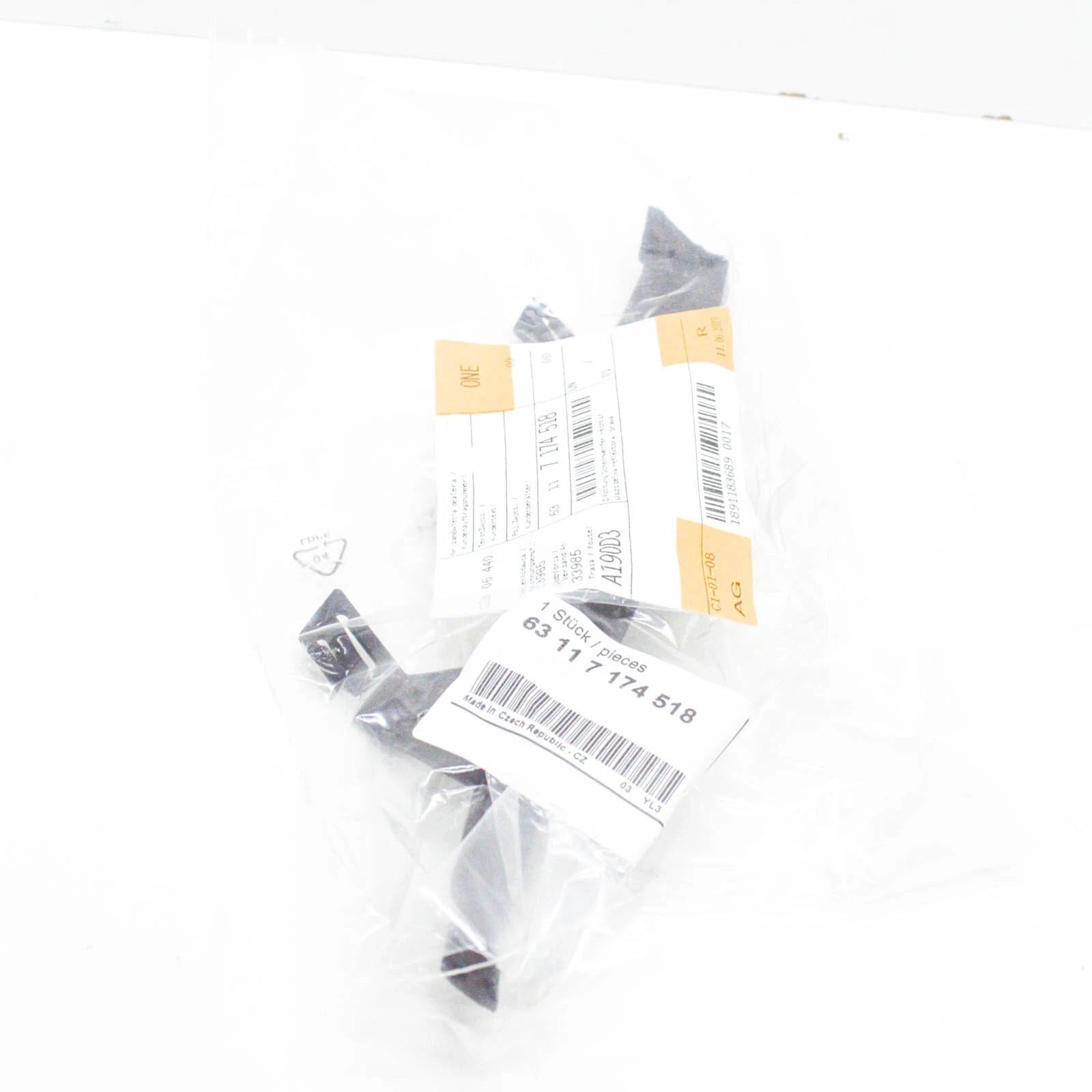 NEW BMW 3 E90 FRONT HEADLIGHT GASKET RIGHT 63117174518 7174518 ORIGINAL