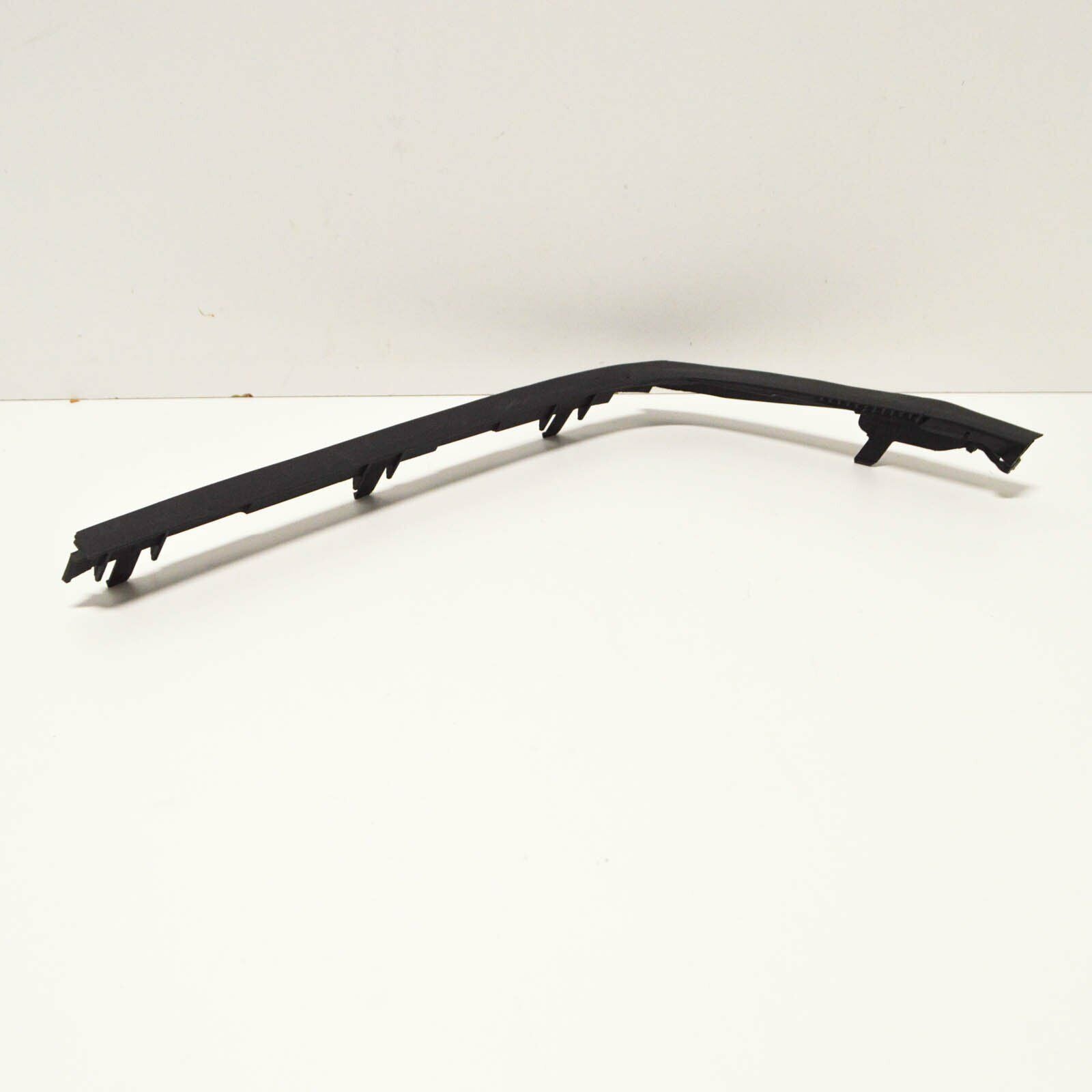 NEW MERCEDES-BENZ C W202 RIGHT SIDE HEADLIGHT SEAL A2028261280 ORIGINAL