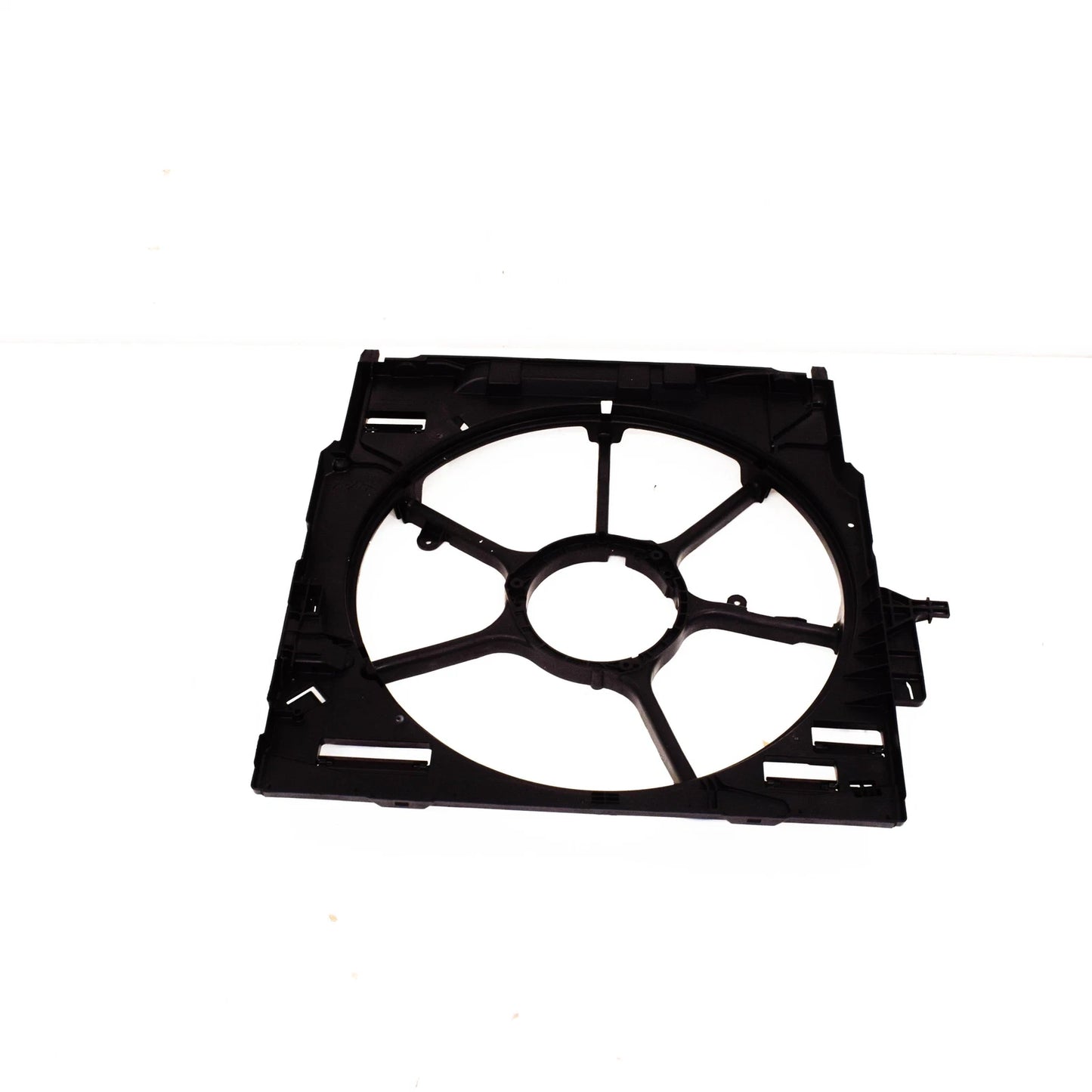 NEW BMW X5 F15 RADIATOR FAN SHROUD 17428618245 XDRIVE35I ORIGINAL