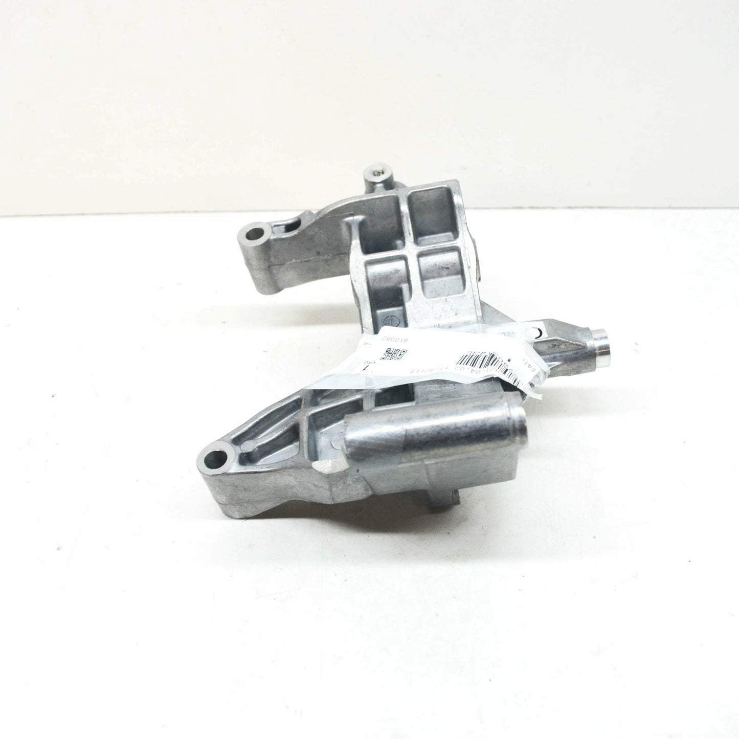 NEW AUDI Q7 4M ALTERNATOR BRACKET HOLDER 057903143L