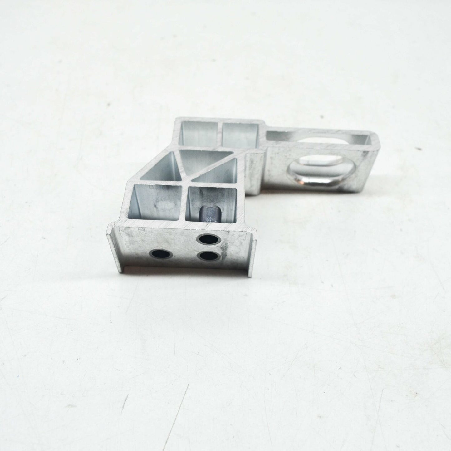 NEW MERCEDES-BENZ E W213 FRONT RIGHT RADIATOR HOLDER A2135010720 ORIGINAL