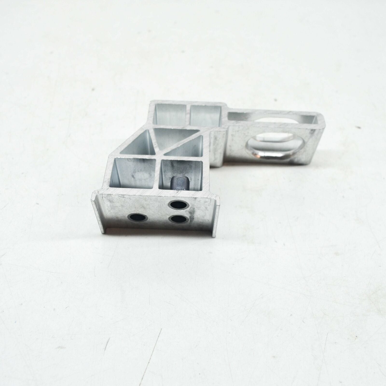 NEW MERCEDES-BENZ E W213 FRONT RIGHT RADIATOR HOLDER A2135010720 ORIGINAL