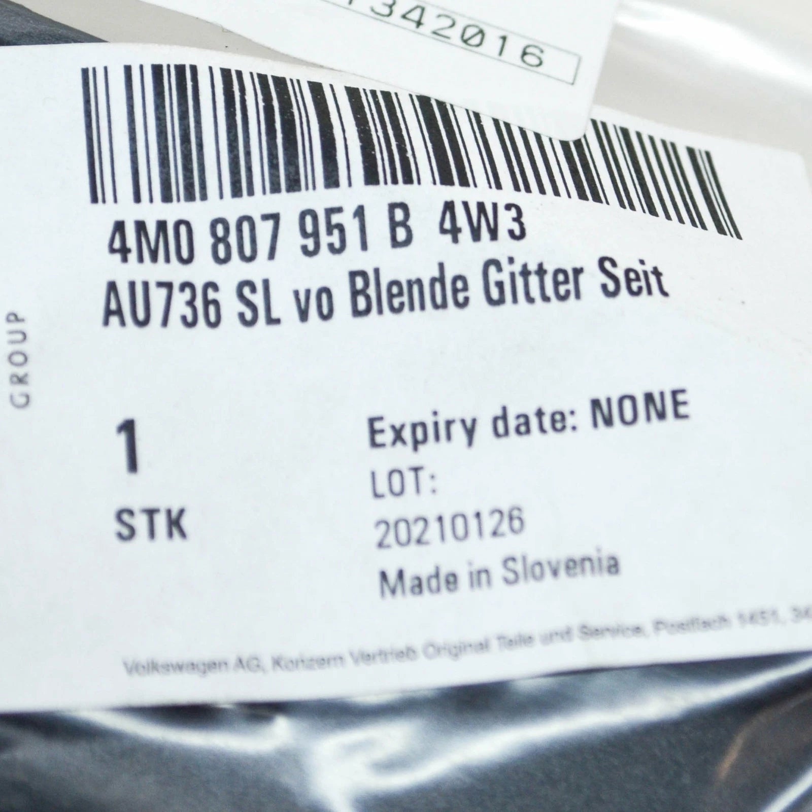 NEW AUDI Q7 4M FRONT BUMPER GRILLE LEFT COVER SENSOR HOLE 4M0807951B4W3