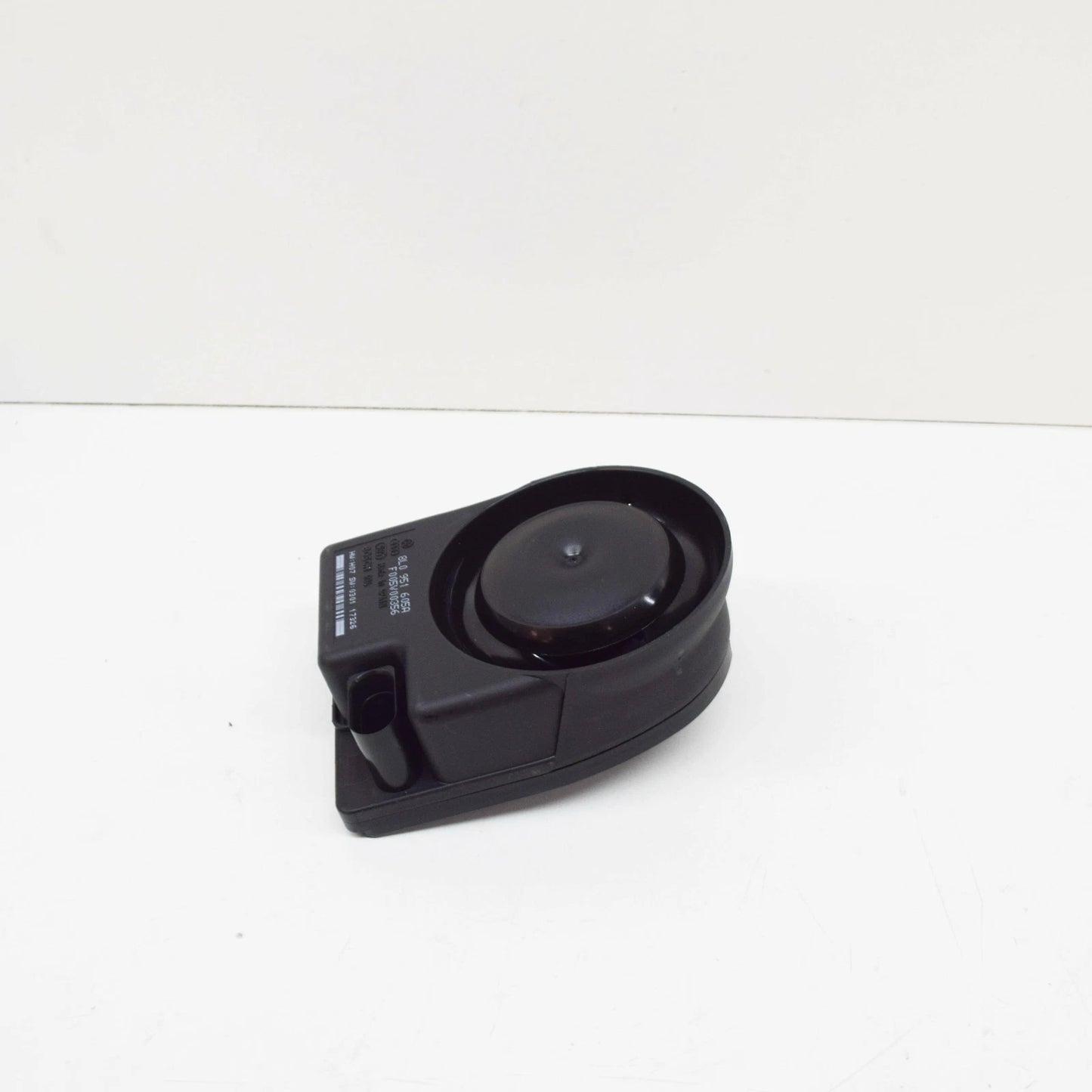 NEW AUDI A4 B7 ALARM SIREN 8L0951605A ORIGINAL