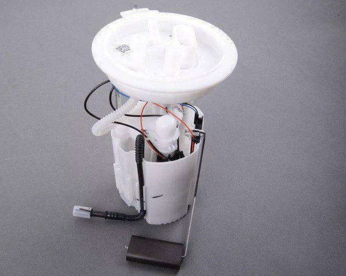 NEW VW JETTA A6 HYBRID FUEL PUMP WITH SENDING UNIT 5C0919051F ORIGINAL