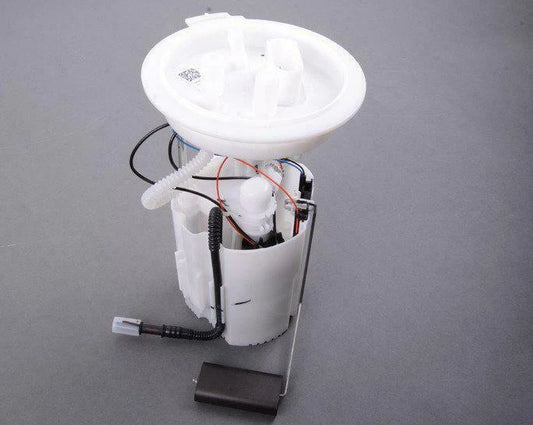 NEW VW JETTA A6 HYBRID FUEL PUMP WITH SENDING UNIT 5C0919051F ORIGINAL