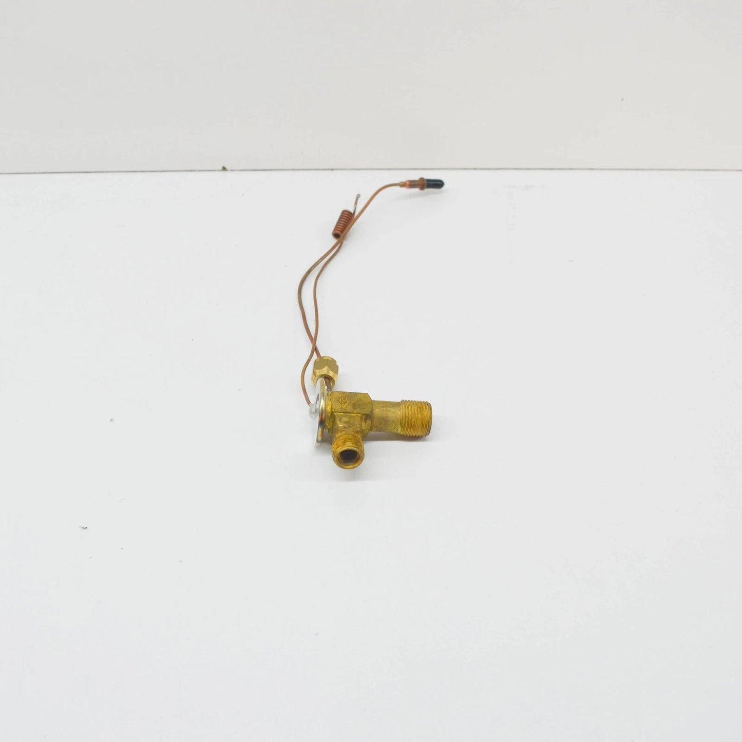 NEW BMW 5 E28 A/C EXPANSION VALVE 64511372077 1372077 ORIGINAL