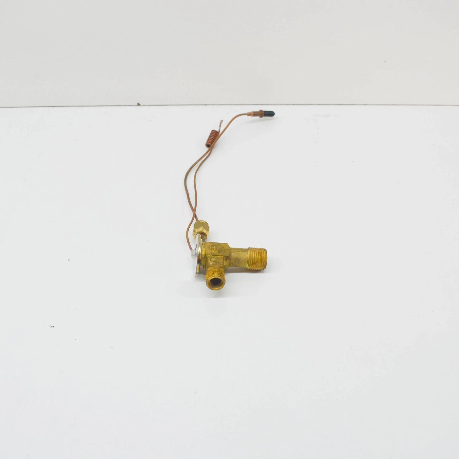 NEW BMW 5 E28 A/C EXPANSION VALVE 64511372077 1372077 ORIGINAL