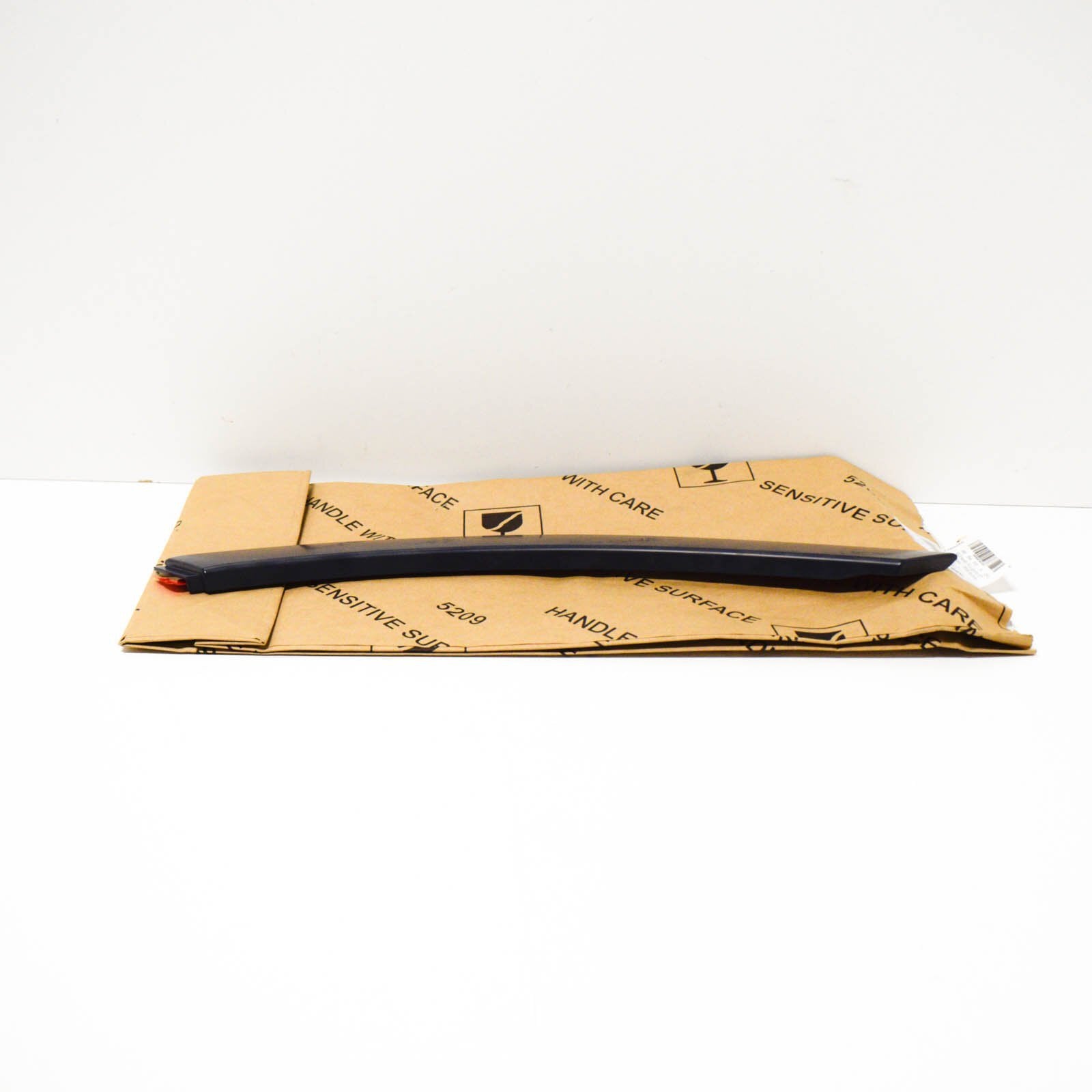 NEW AUDI Q7 4M REAR LEFT WHEEL ARCH MOULDING TRIM 4M0854819A GRU ORIGINAL