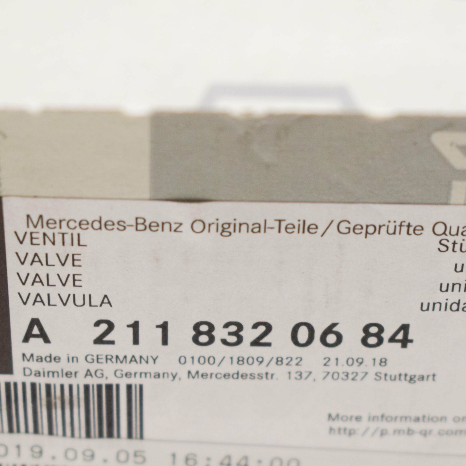 NEW MB E-CLASS W211 HEATER CONTROL VALVE SOLENOID A2118320684 ORIGINAL