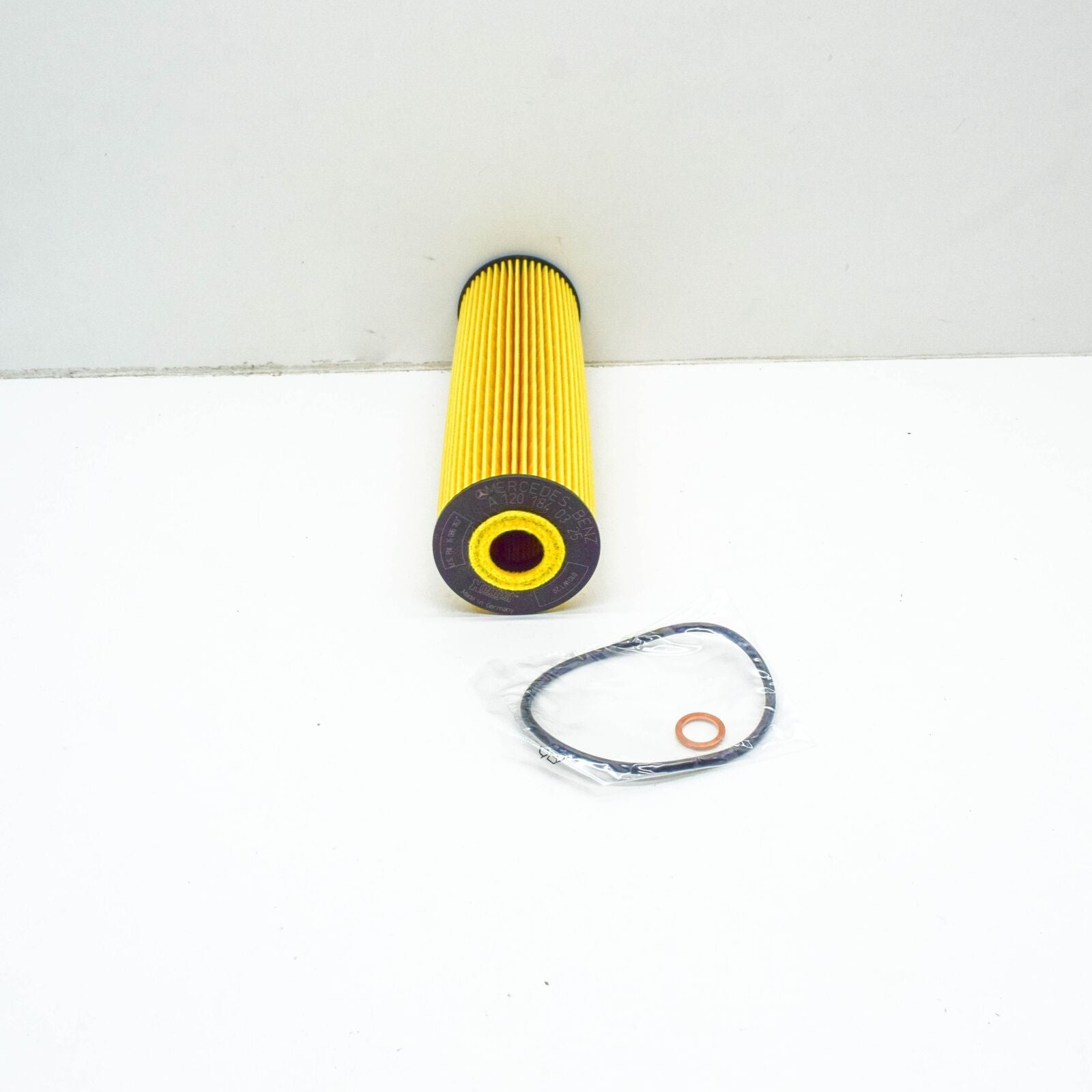 NEW MERCEDES-BENZ S W140 ENGINE OIL FILTER A1201800009 ORIGINAL