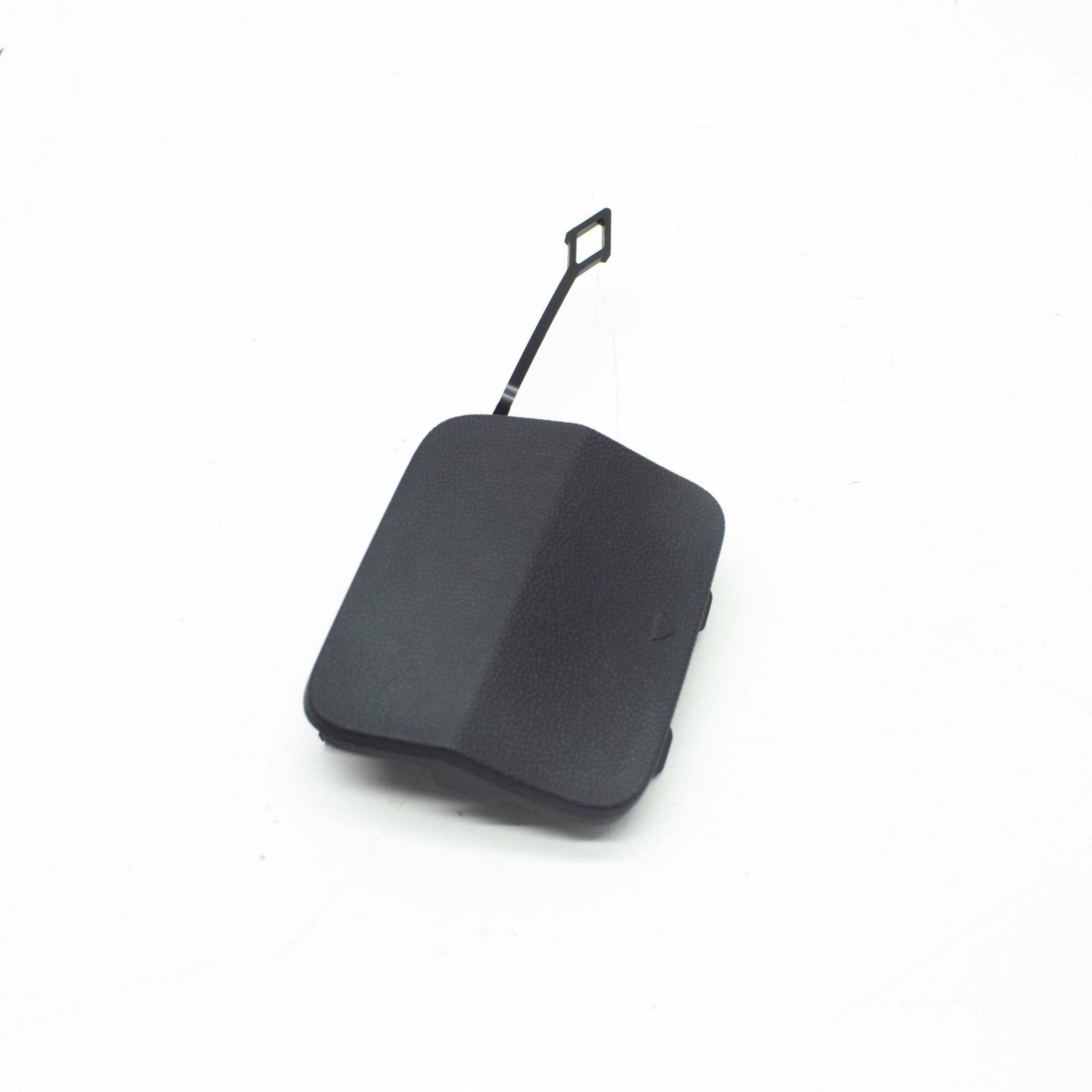 new mercedes-benz gla x156 rear bumper tow hook eye cover a1568856201 original