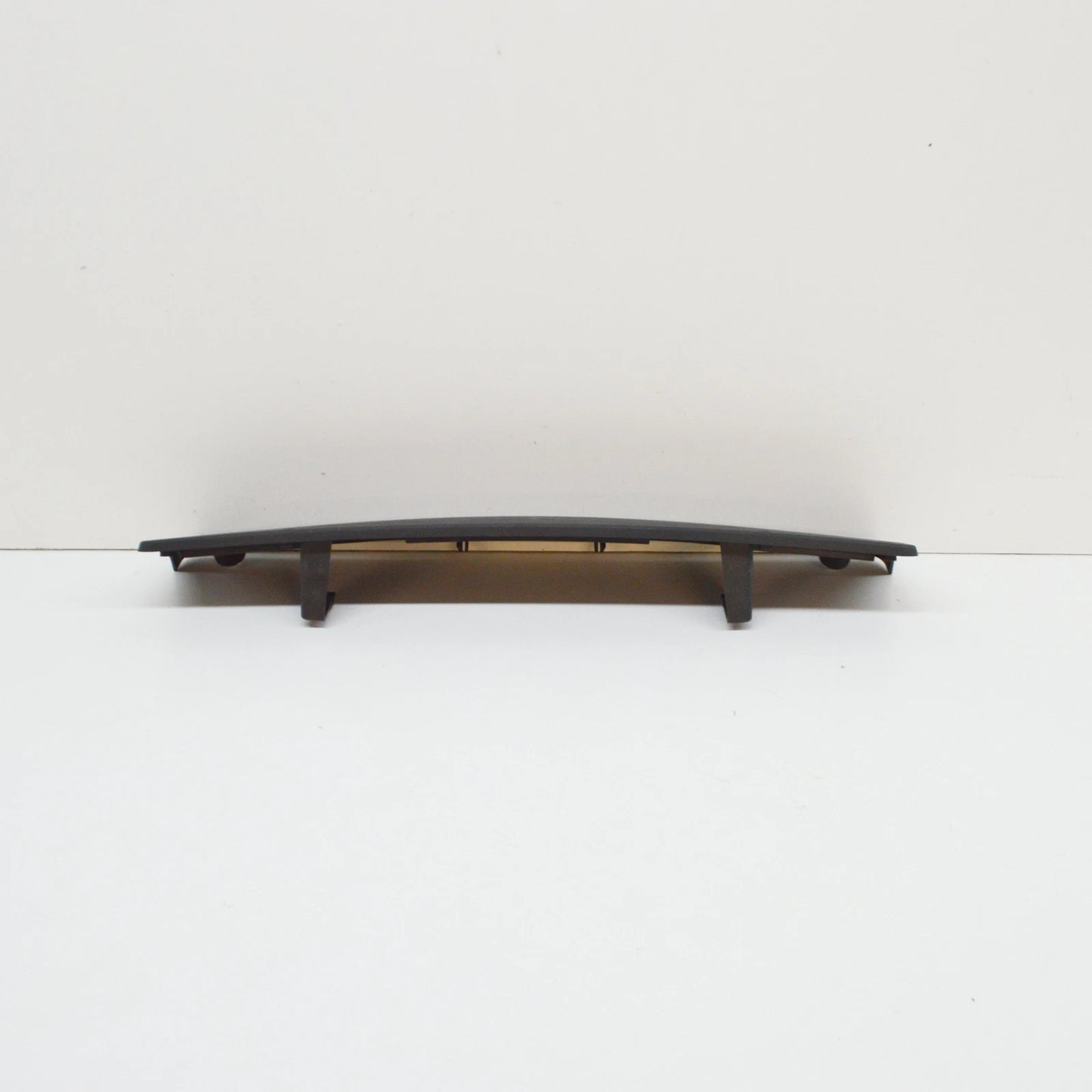 NEW MERCEDES-BENZ CLS C257 FRONT BUMPER LICENSE PLATE HOLDER A2578802200