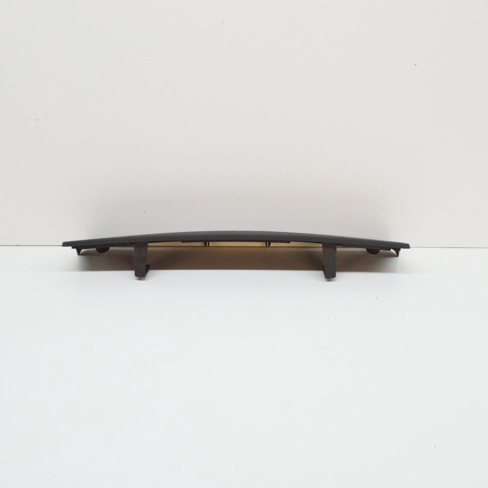 NEW MERCEDES-BENZ CLS C257 FRONT BUMPER LICENSE PLATE HOLDER A2578802200