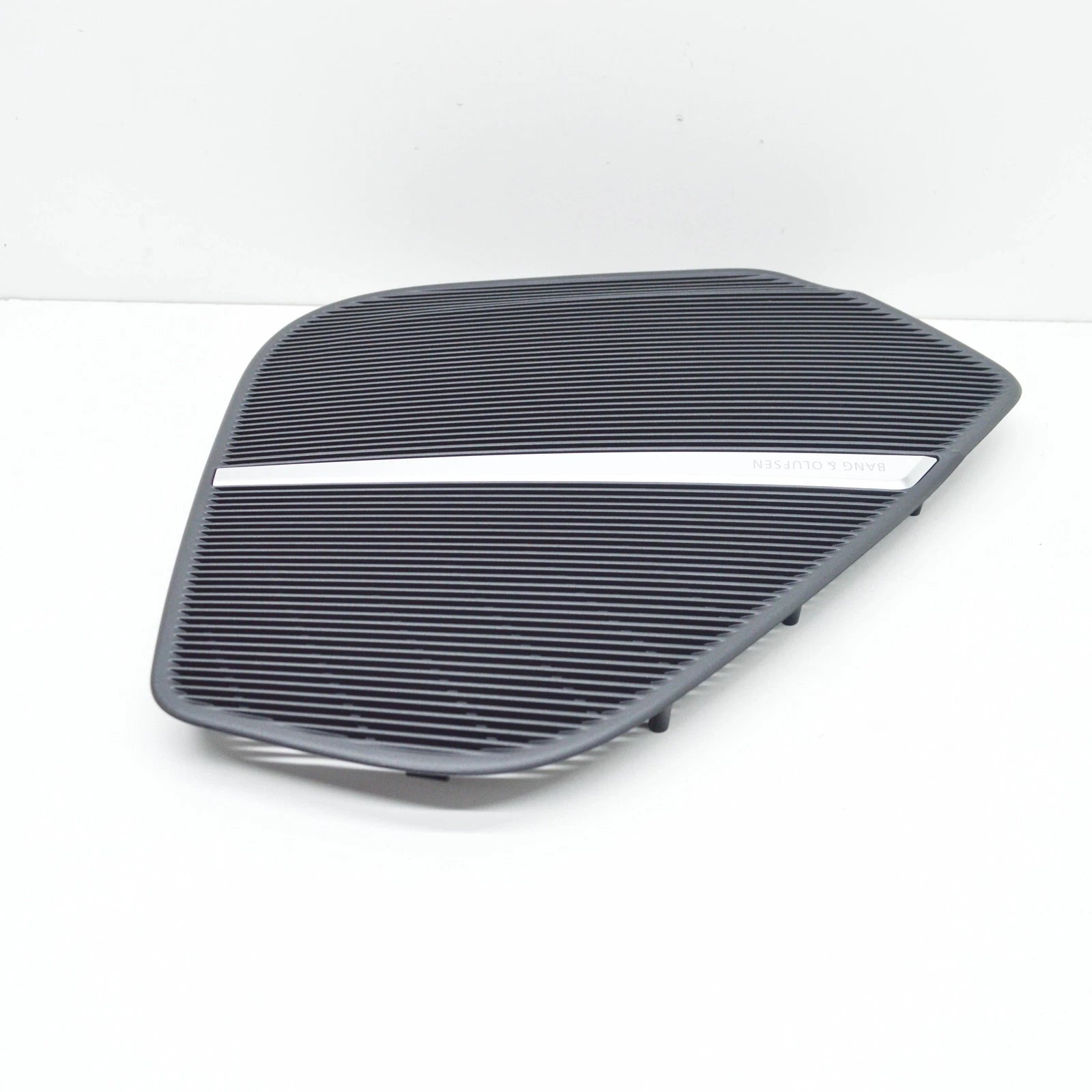 NEW AUDI Q8 RSQ8 FRONT LEFT DOOR LOUDSPEAKER COVER TRIM 4M8868151A4PK ORIGINAL