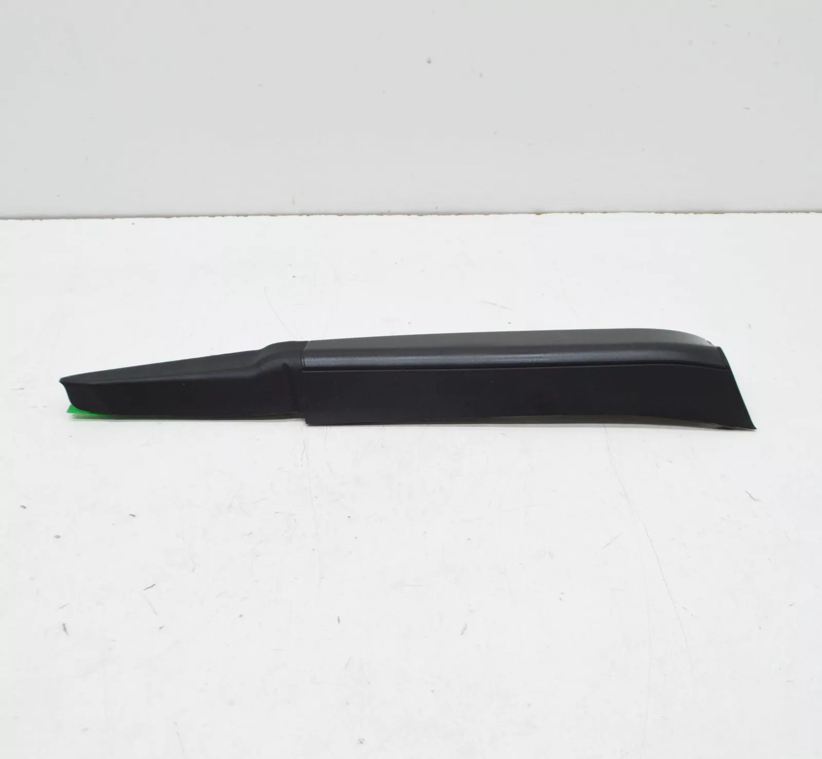 NEW BMW 7 F01 F02 REAR LEFT TAILLIGHT FINISHER TRIM 63217206389 ORIGINAL