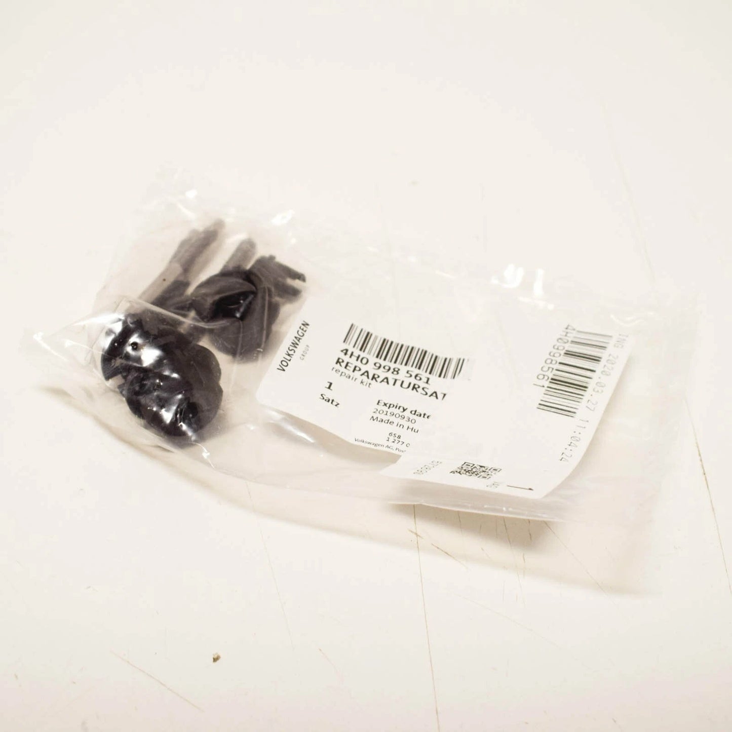 NEW AUDI A8 4H RADAR SENSOR MOUNTING SET 4H0998561