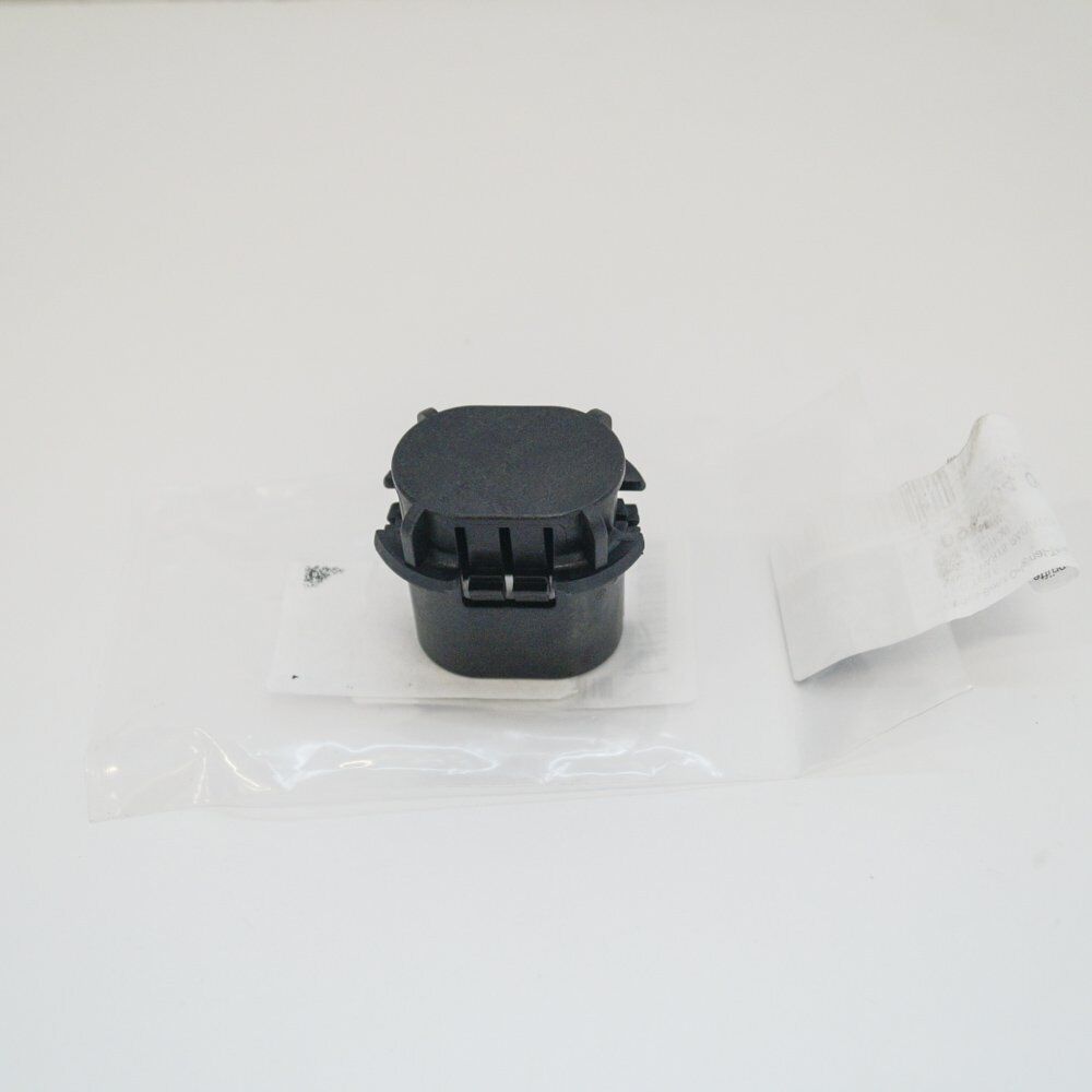 NEW MERCEDES BENZ GL X166 RADIATOR MOUNT UPPER 	A0995040002 ORIGINAL